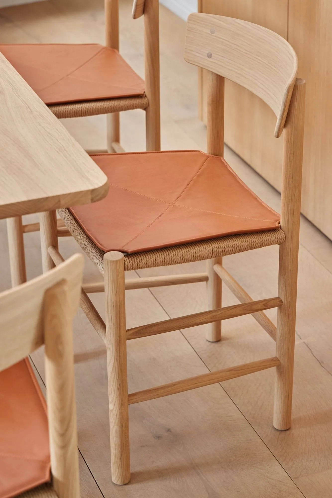 Sitzkissen aus Leder für Stuhl J39, Leder Cera 905 Russet Brown Fredericia Furniture