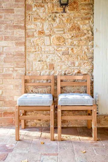 06 Stuhl - Redwood - Fri Form