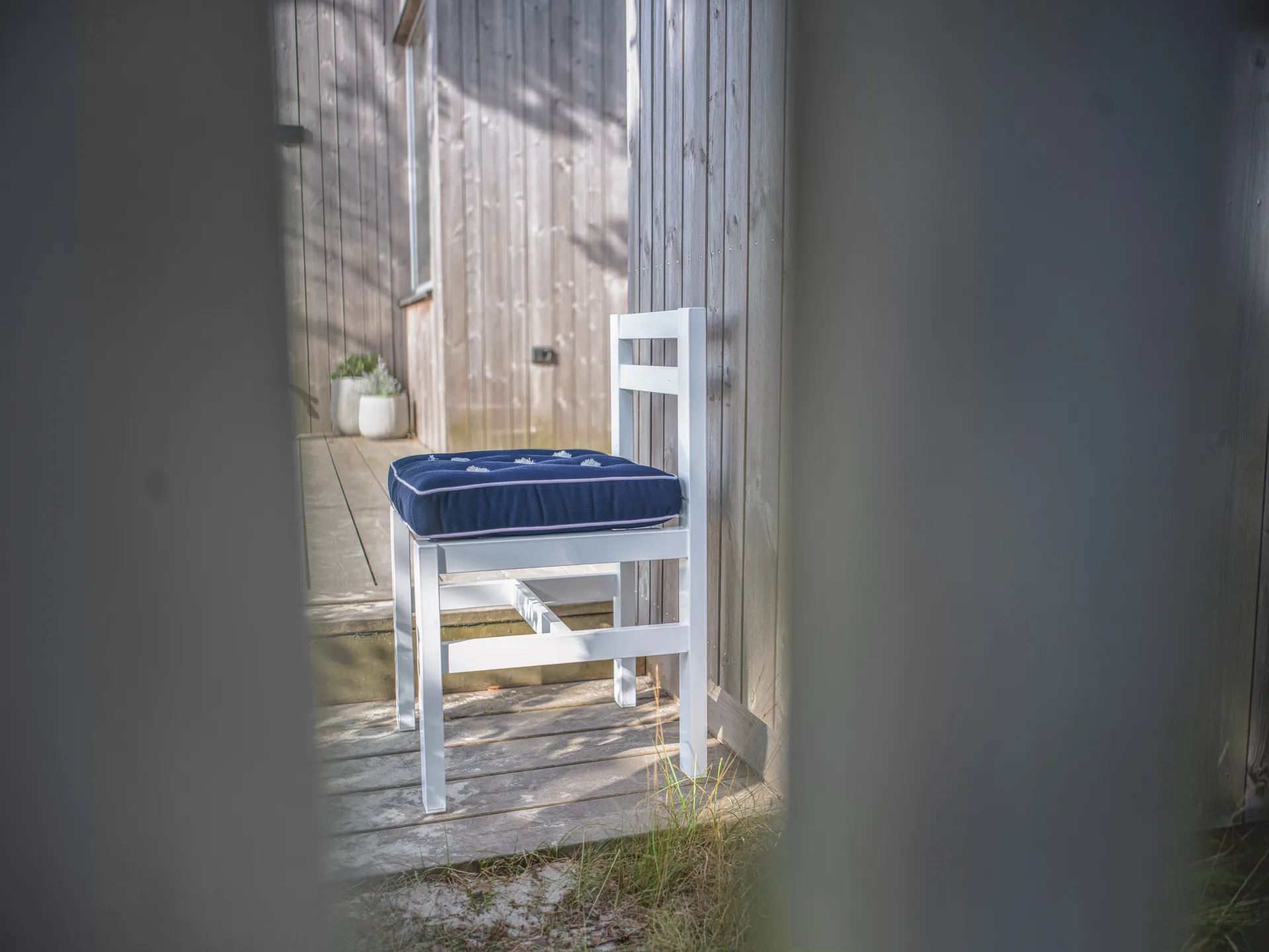 06 Stuhl, White Fri Form