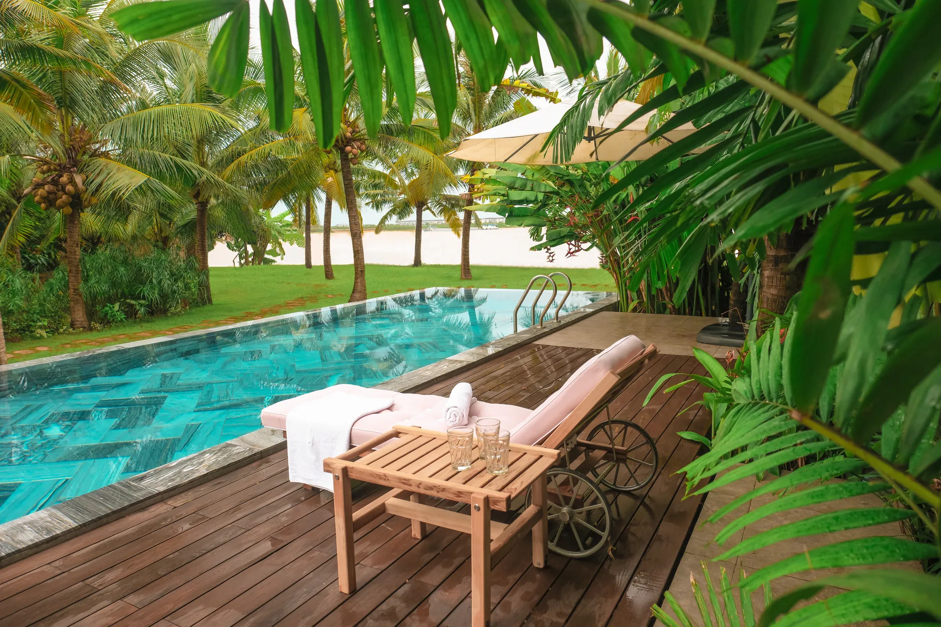 31 Liegewagen, Redwood, 78x171 cm Fri Form