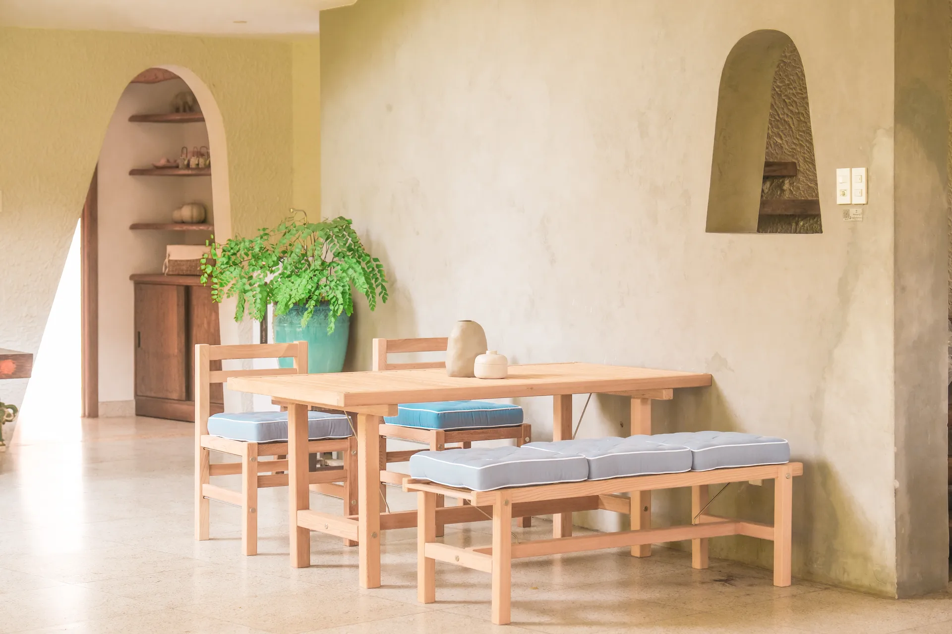 45 Bank, Redwood, 135 cm Fri Form