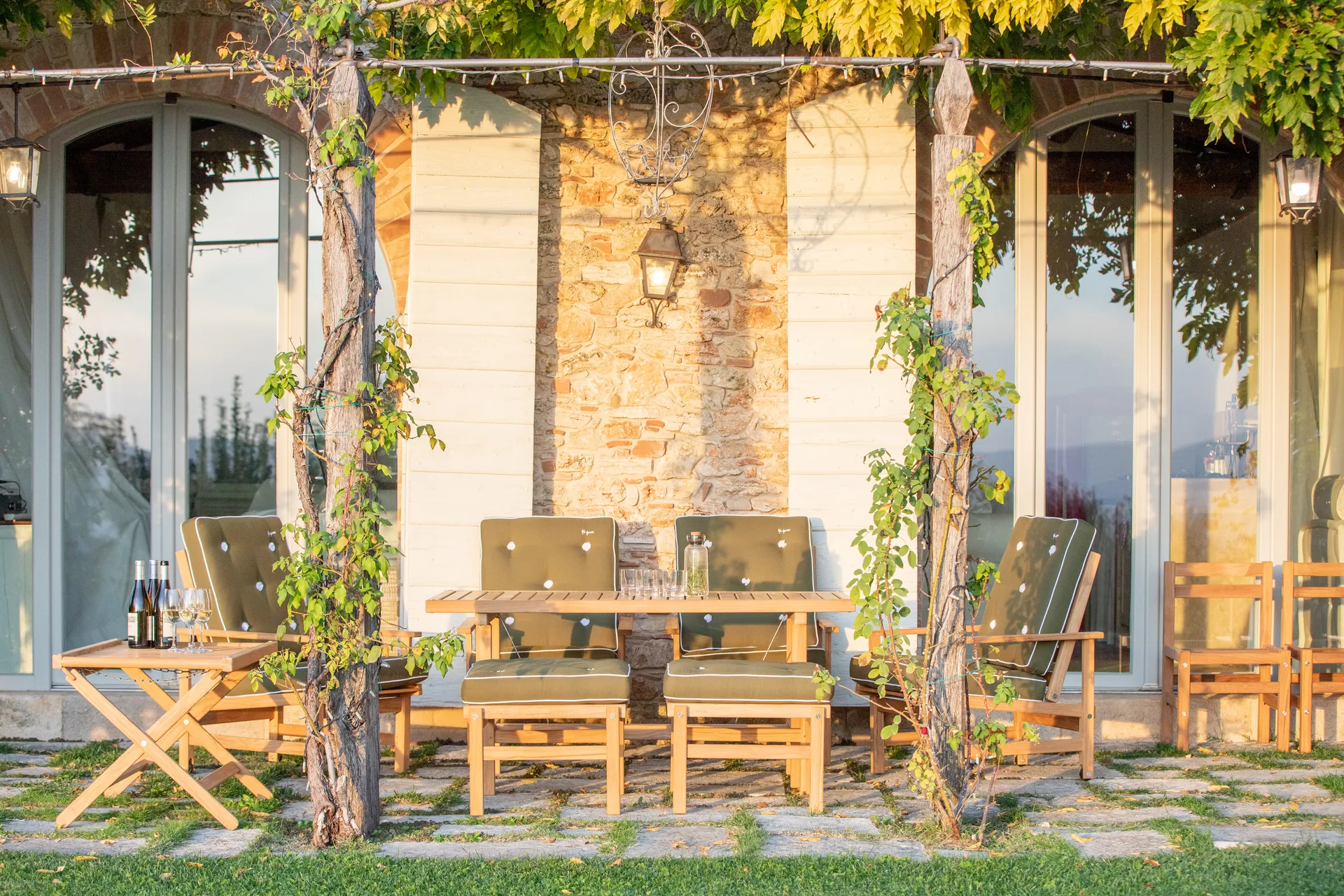 62 Tisch, Teak, 155x85x65,5 cm Fri Form