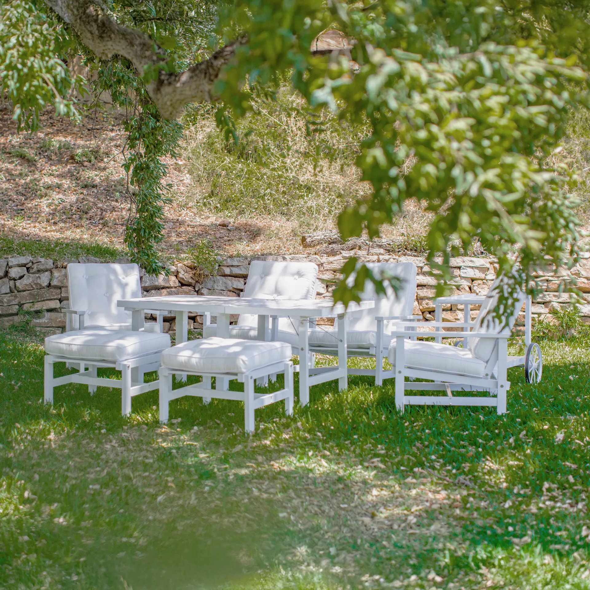 68 Erweiterungsplatte mit Beinen, White, H: 66 cm Fri Form