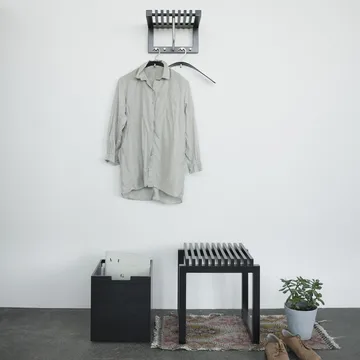 Cutter Hocker - Eiche schwarz lackiert - Fritz Hansen