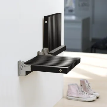 Cutter Wandstuhl - Eiche schwarz lackiert - Fritz Hansen