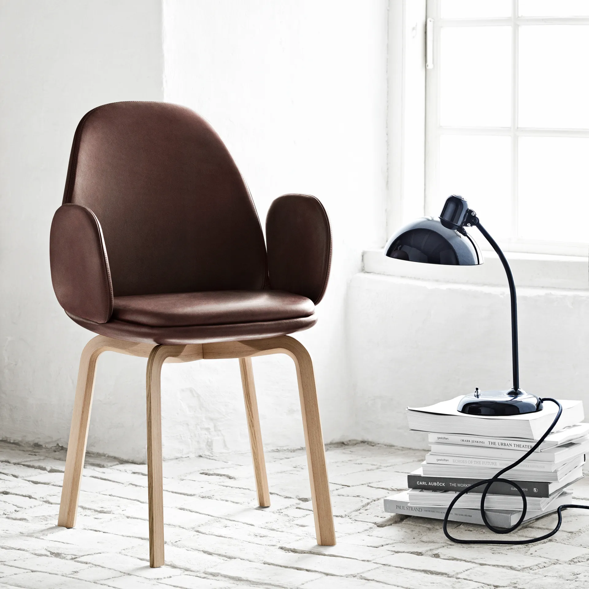 Kaiser Idell 6556-T Tischleuchte, Black Fritz Hansen
