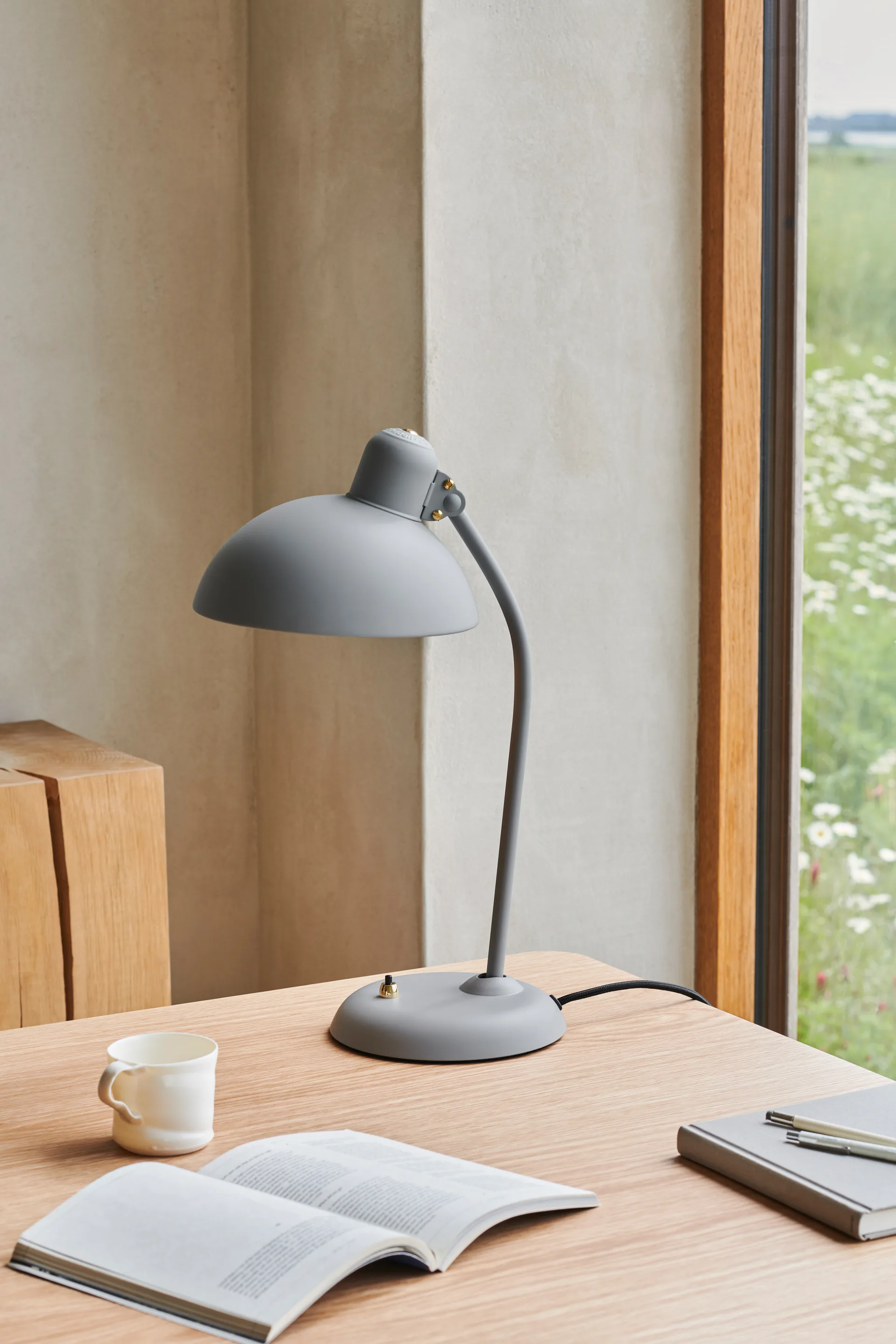 Kaiser Idell 6556-T Tischleuchte, Easy Grey Fritz Hansen