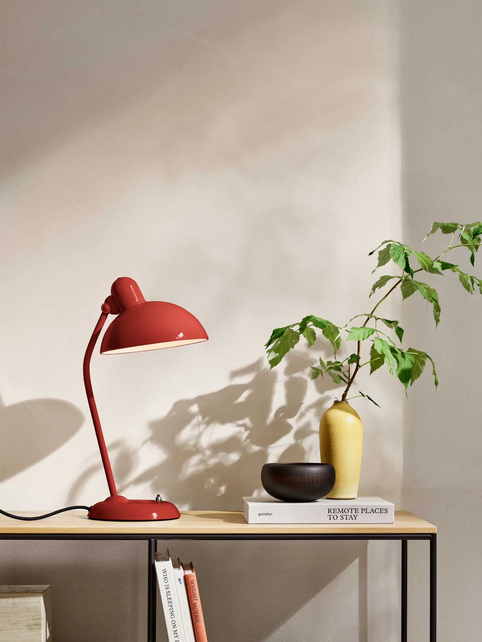 Kaiser Idell 6556-T Tischleuchte, Venetian red Fritz Hansen