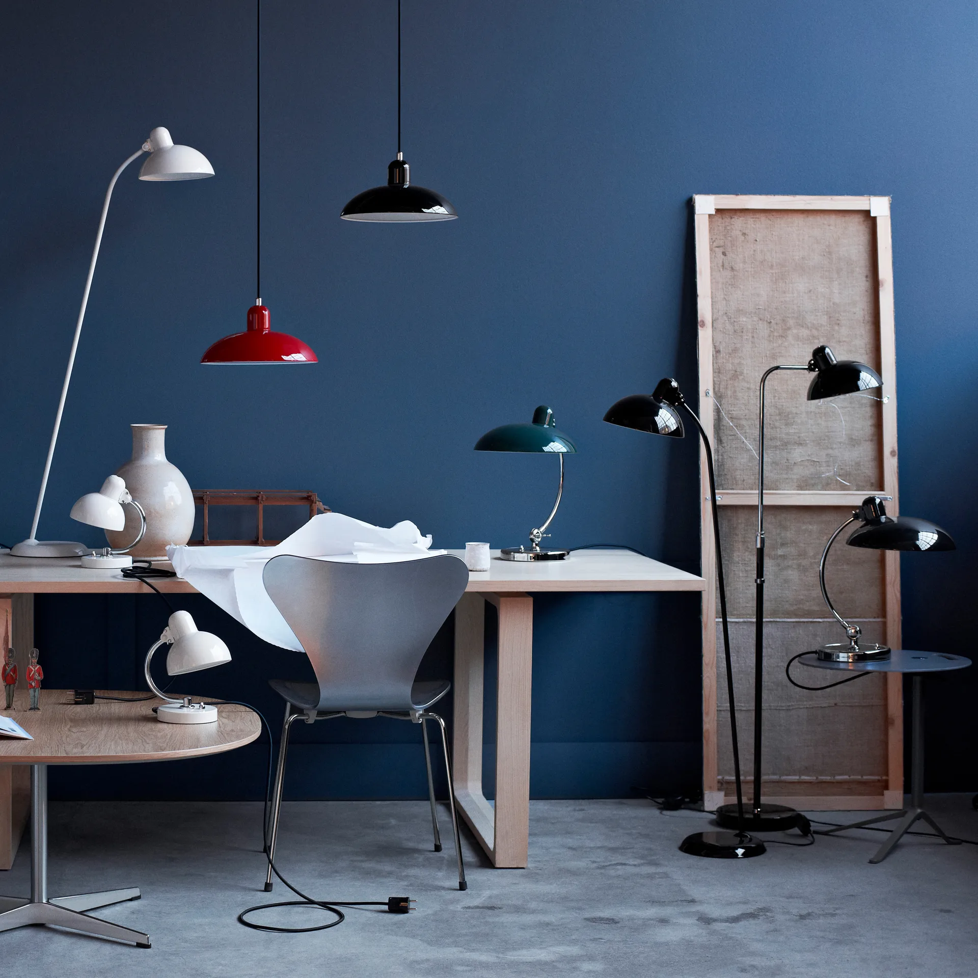 Kaiser Idell 6580-F Luxus Stehleuchte, Black Fritz Hansen