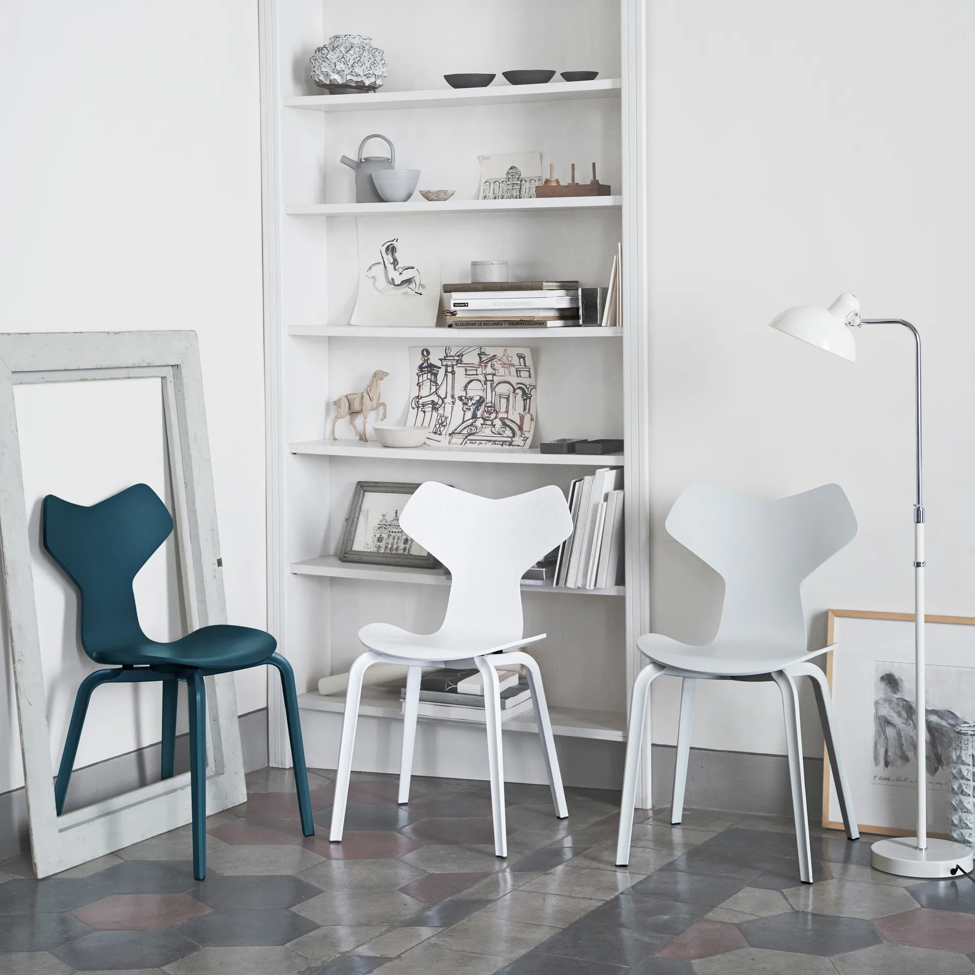 Kaiser Idell 6580-F Luxus Stehleuchte, White Fritz Hansen