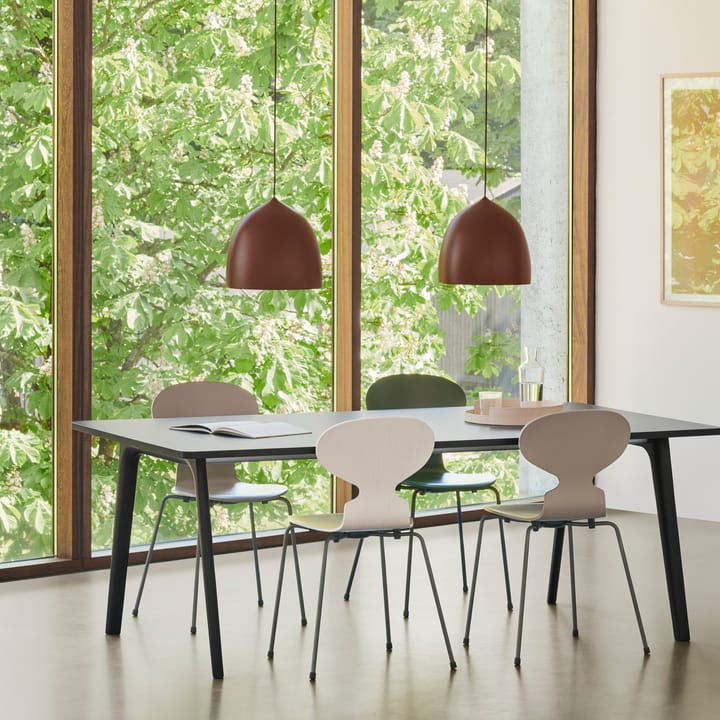 Suspence P1.5 Pendelleuchte - Powder burgundy - Fritz Hansen