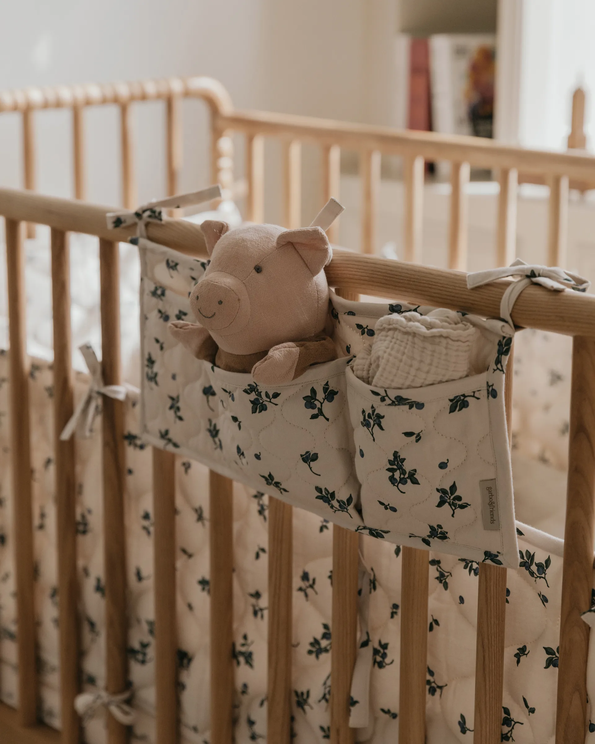 Blueberry Satin Steppbett-Tasche, 18x43 cm Garbo&Friends