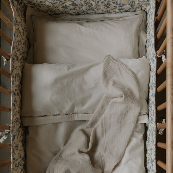 Dainty satin Steppbett Babybettschutz, 30x360 cm Garbo&Friends