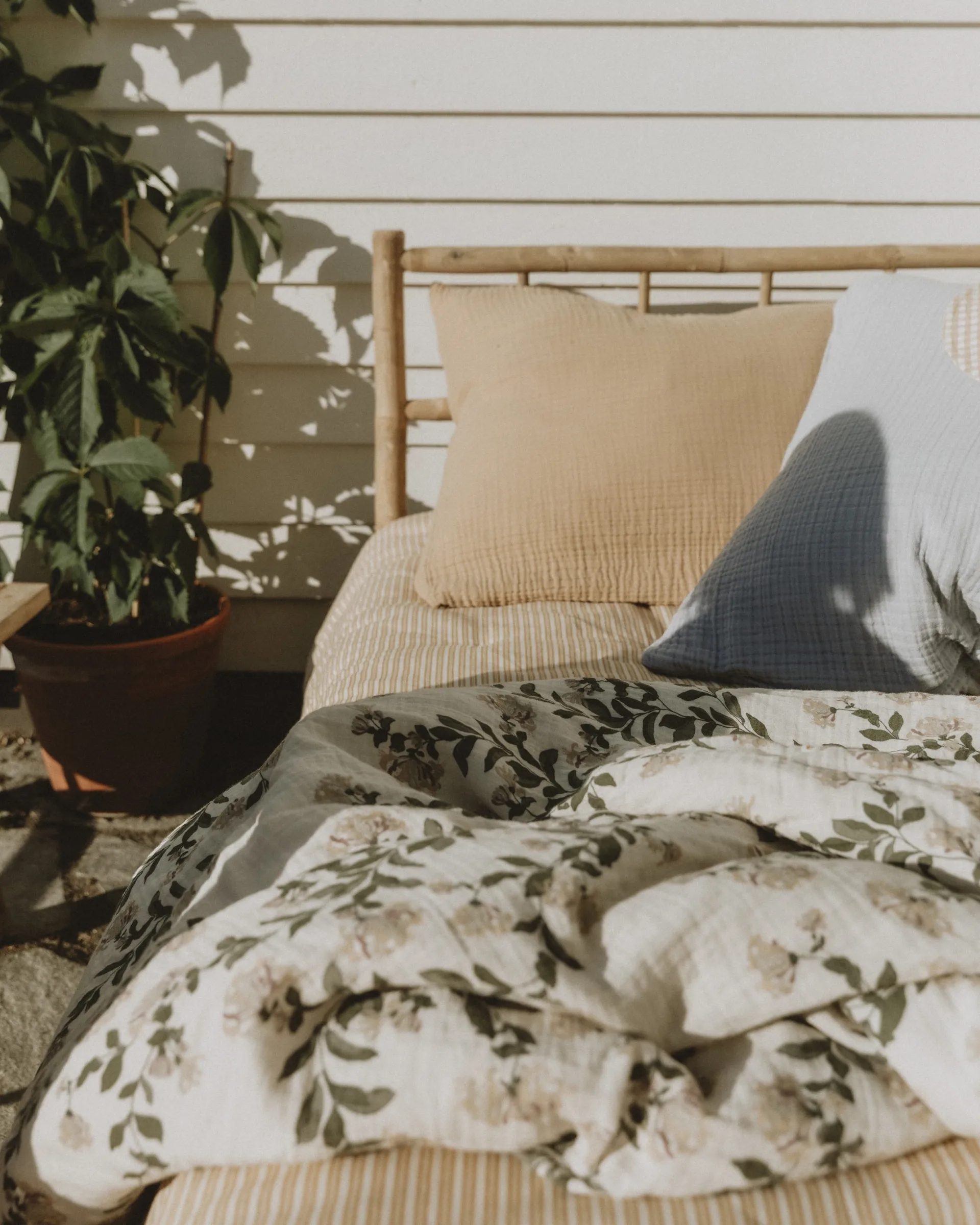 Honeysuckle Muslin Gefüllte Decke, 100x140 cm Garbo&Friends