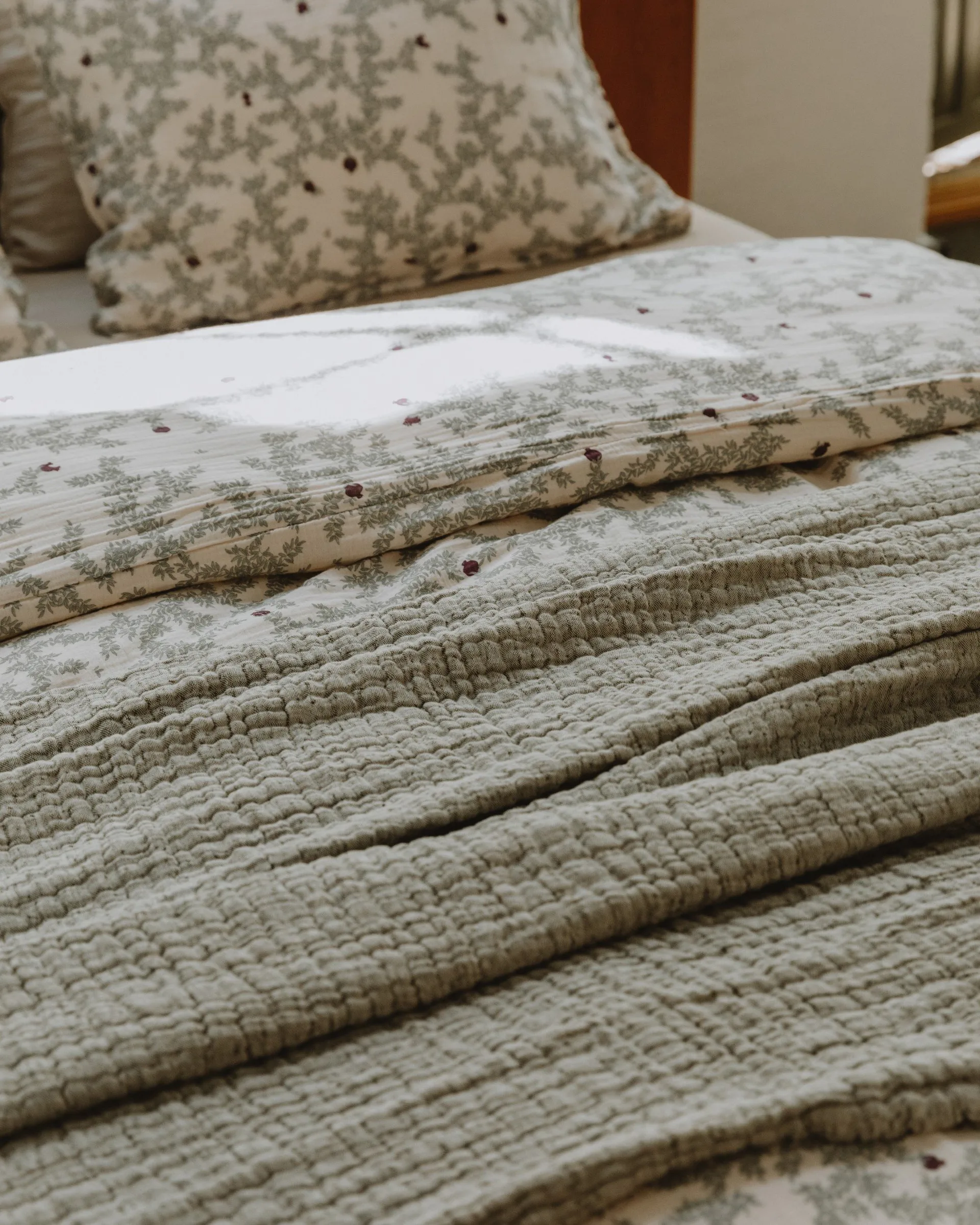 Mellow Bettüberwurf double, Kale, 160x260 cm Garbo&Friends