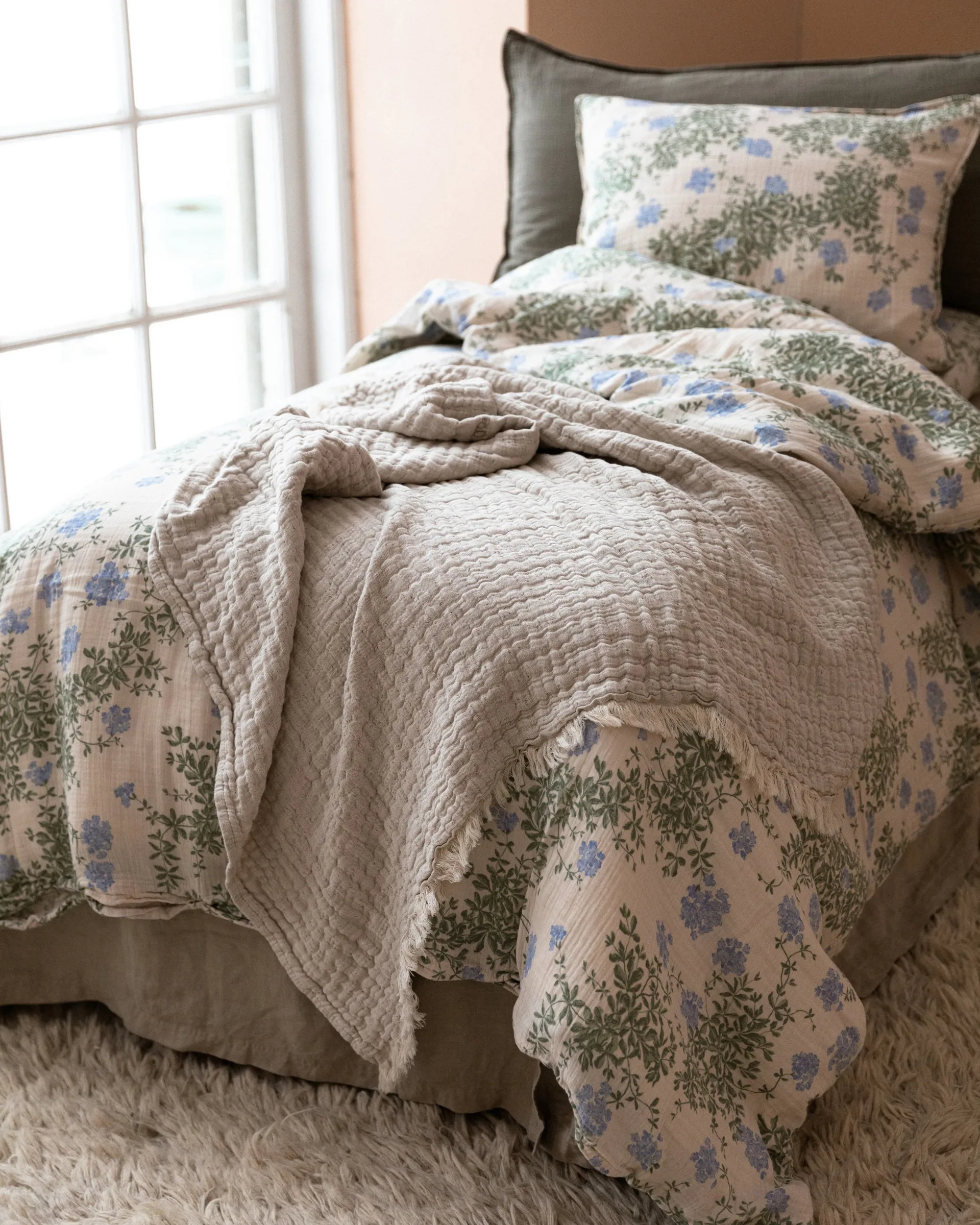 Plumbago Muslin Bettwäsche, 135x200 cm/80x80 cm Garbo&Friends