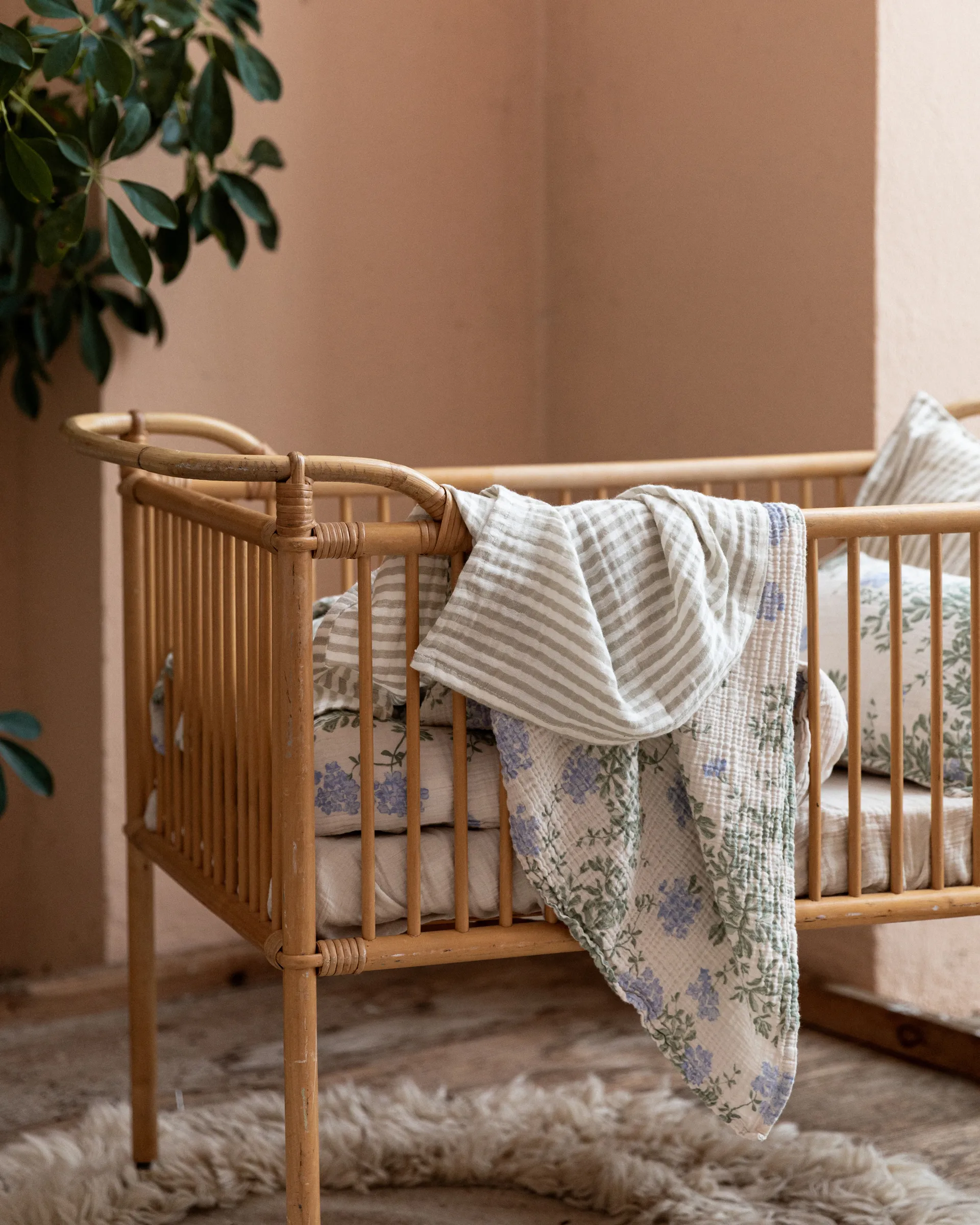 Plumbago Muslin Swaddle Decke, 110x110 cm Garbo&Friends