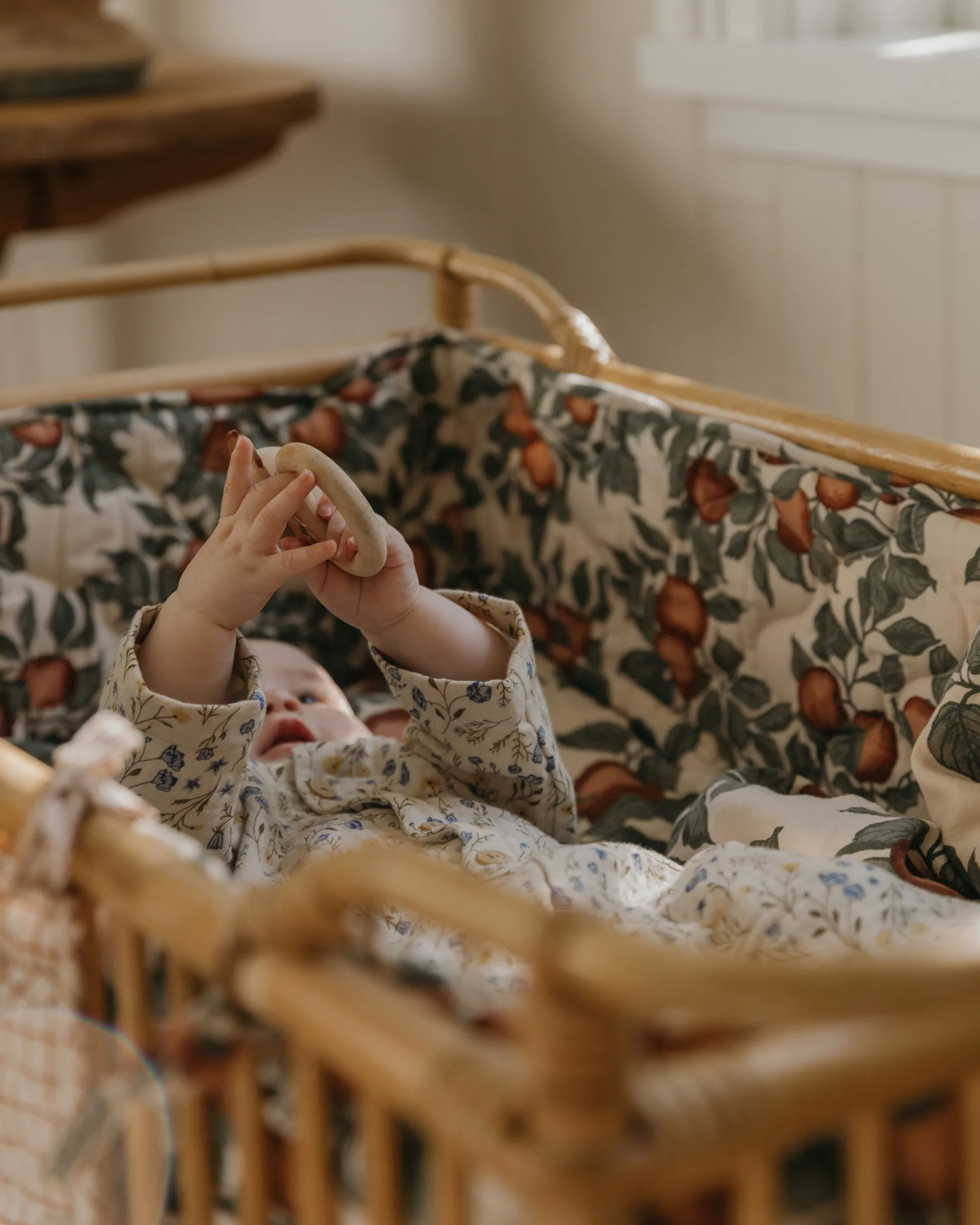 Pomme Satin Quilted Krippenstosschutz, 360x30x0,5 cm Garbo&Friends