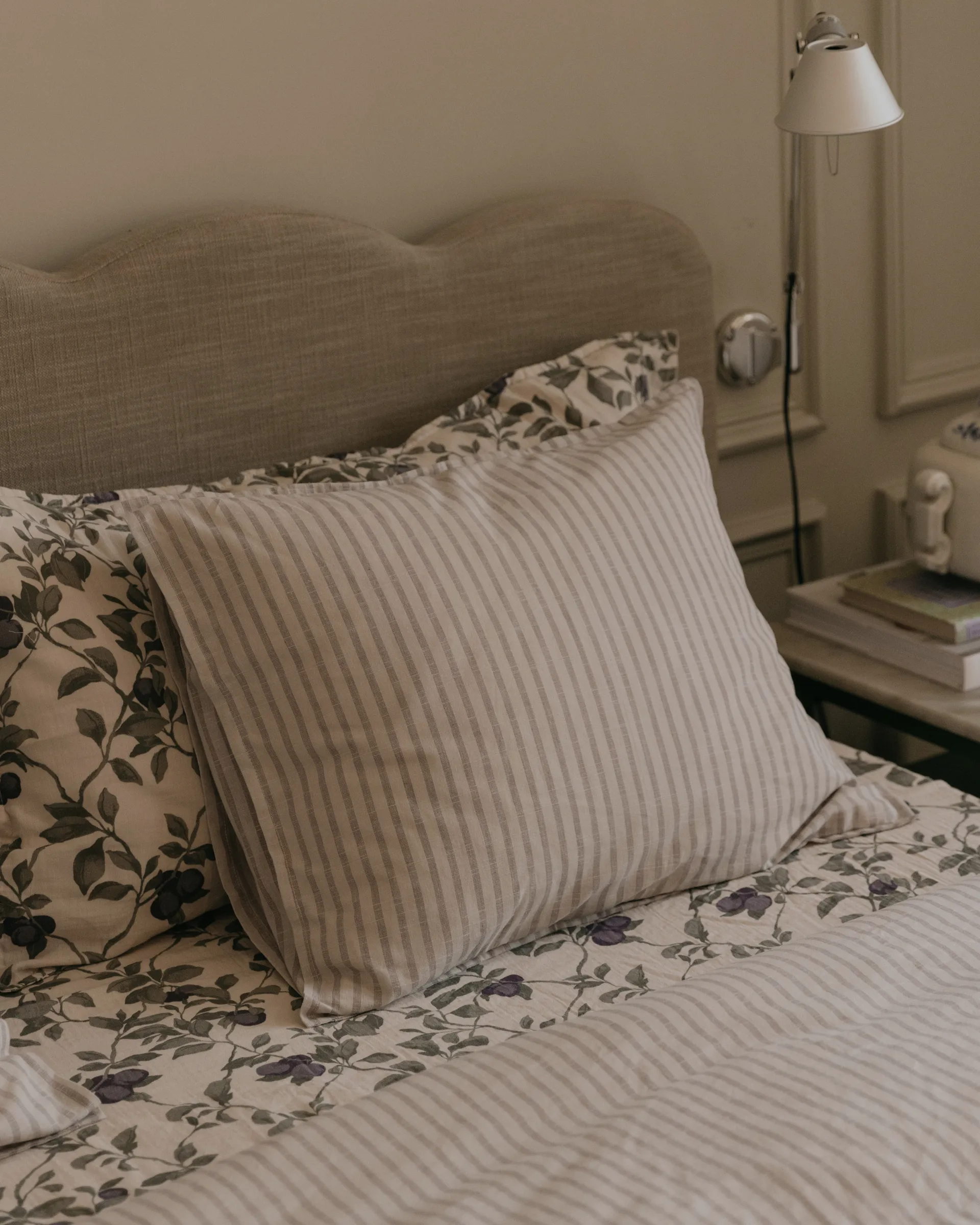 Stripe Mauve Kissenbezug, 50x90 cm Garbo&Friends