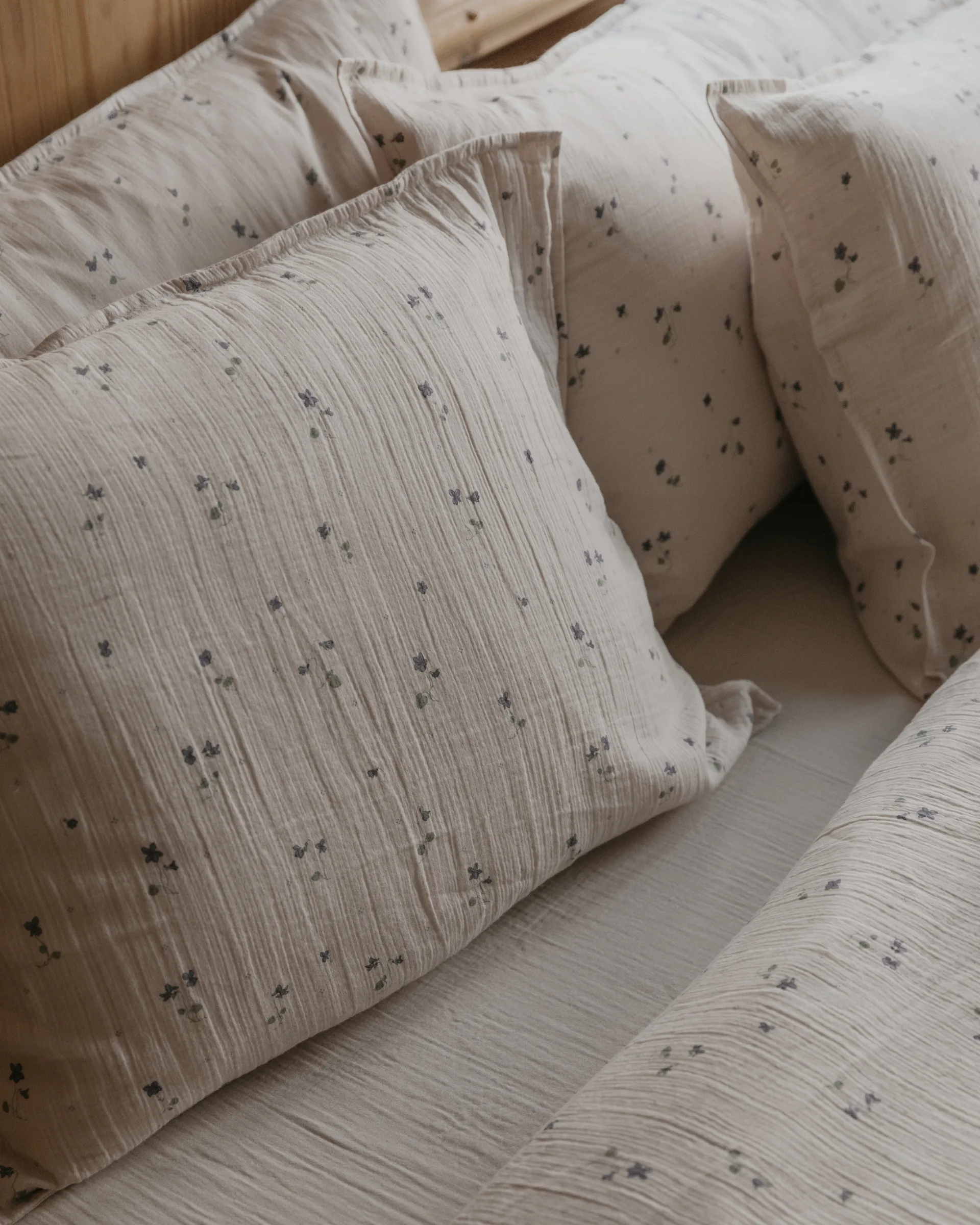 Viola Muslin Kissenbezug, 80x80 cm Garbo&Friends