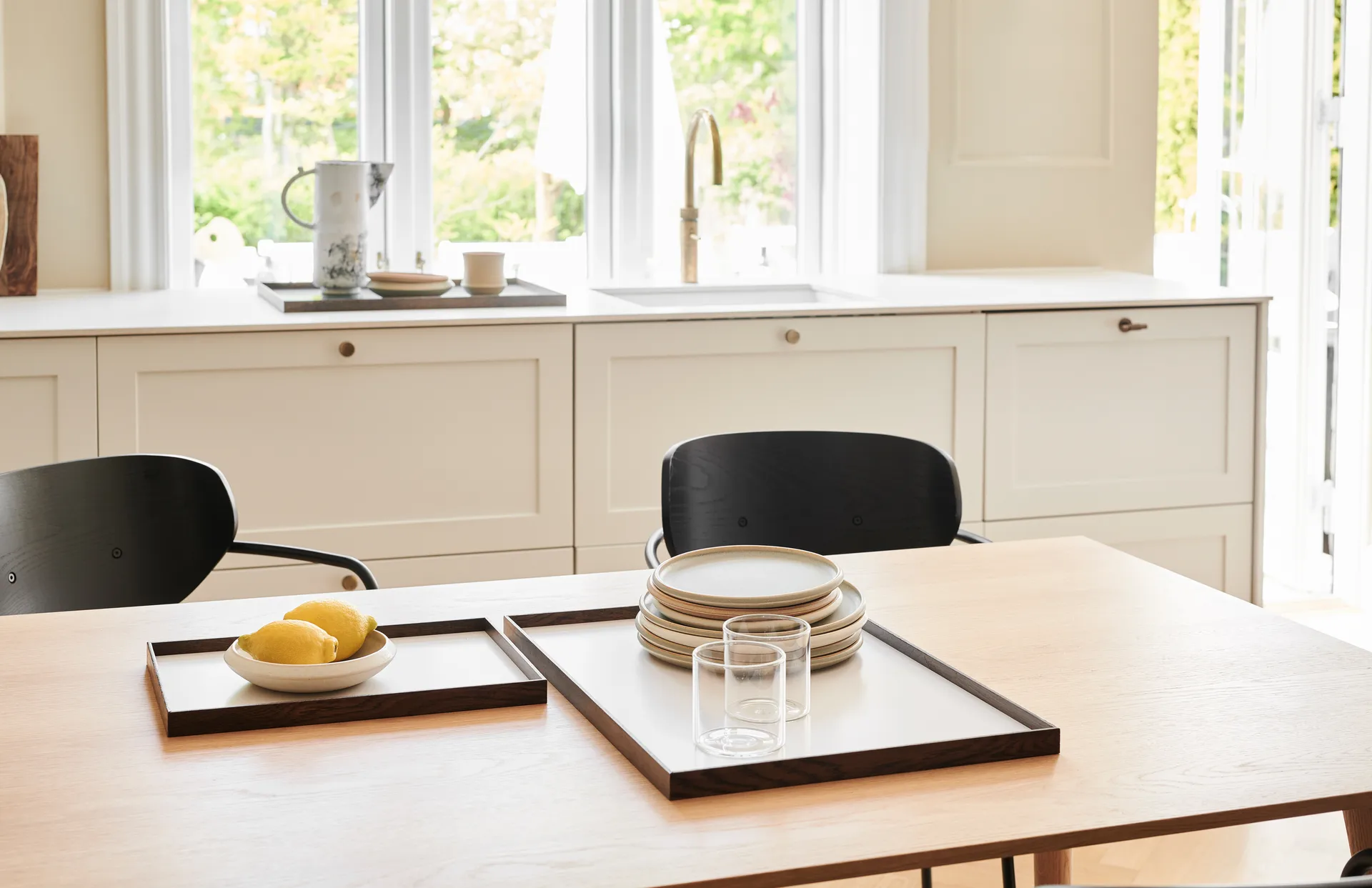 Frame Tablett medium 23 x 34cm, Eiche geraucht-beige Gejst