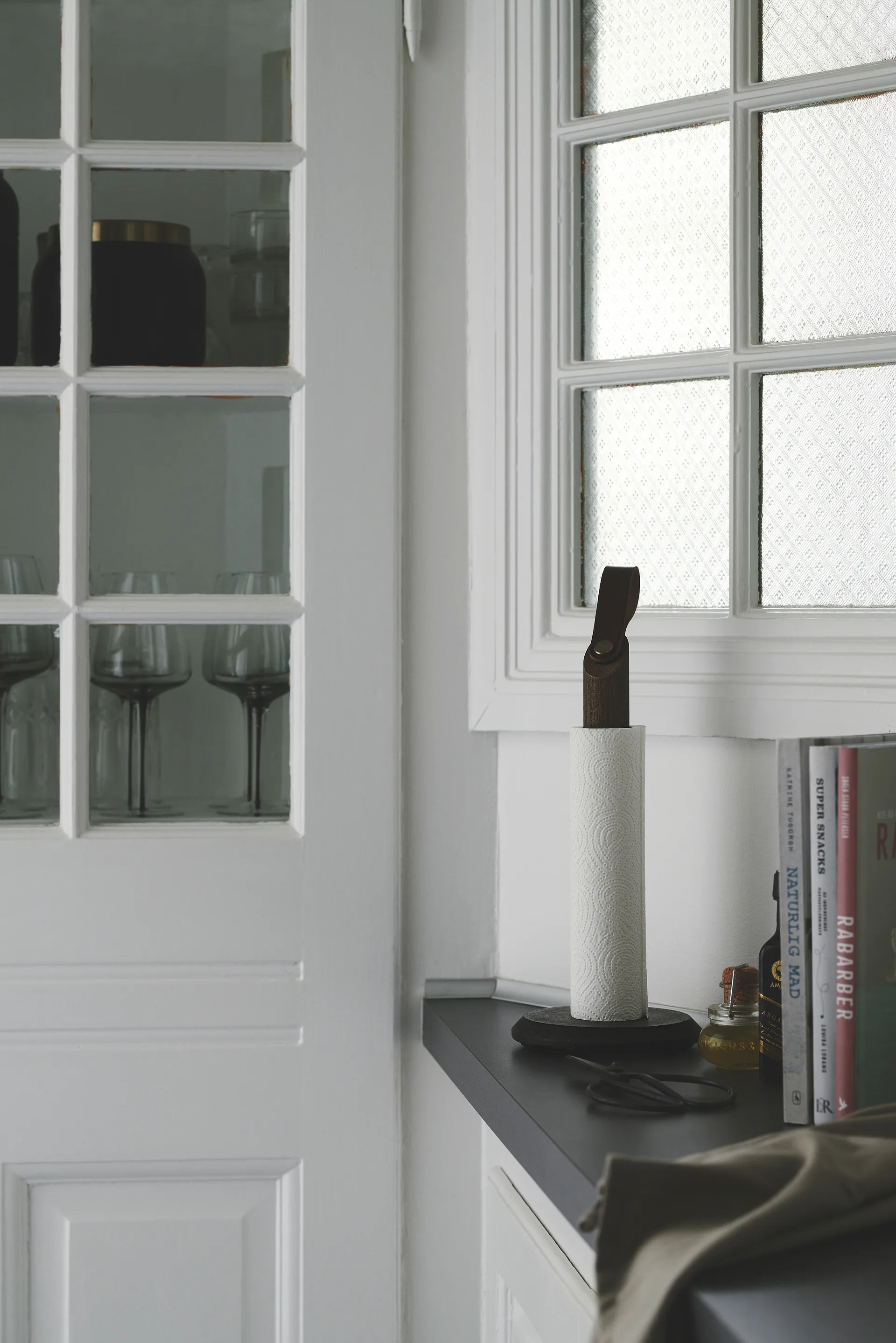 Grab Küchenrollenhalter, Eiche geraucht Gejst