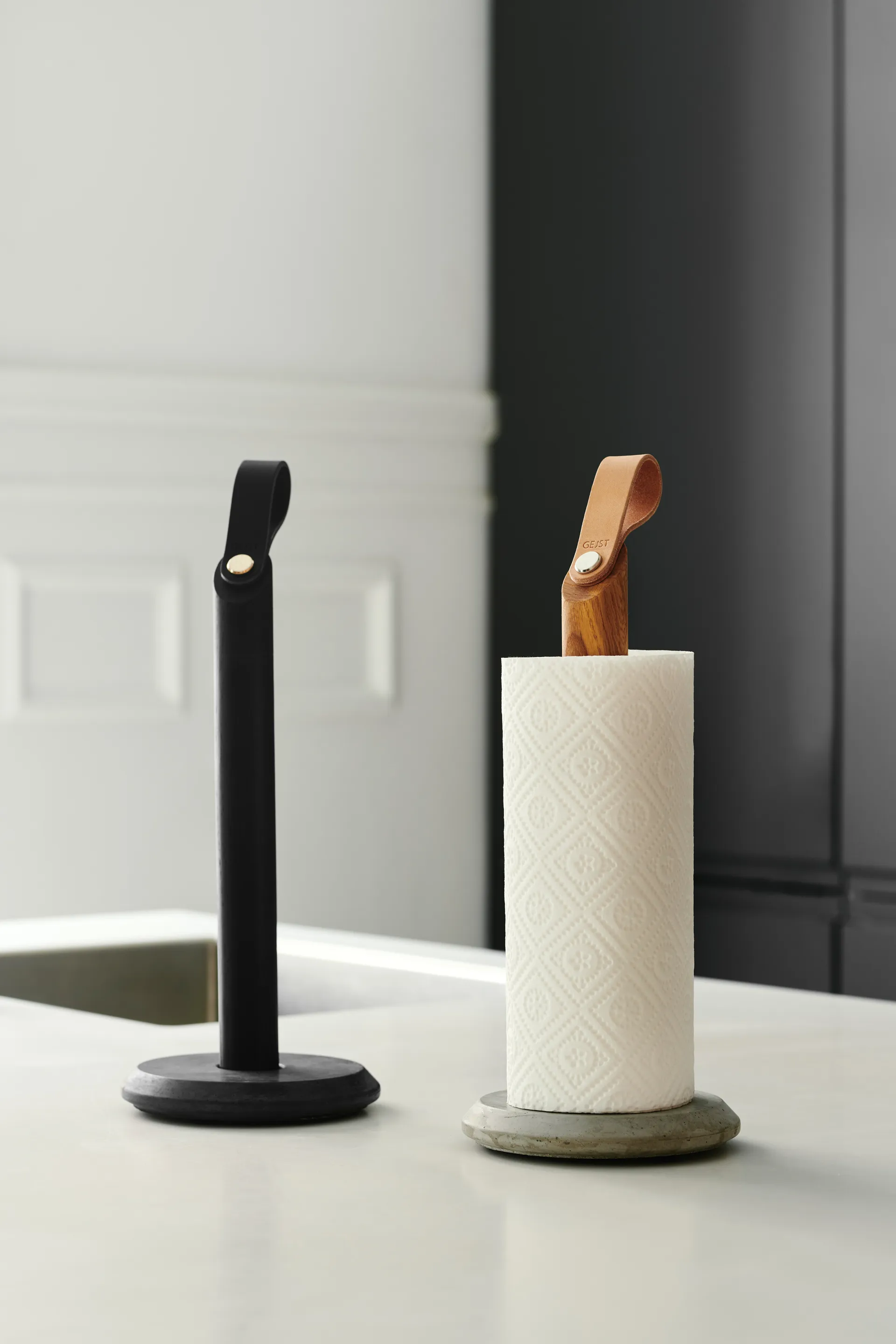 Grab Küchenrollenhalter, Eiche Gejst