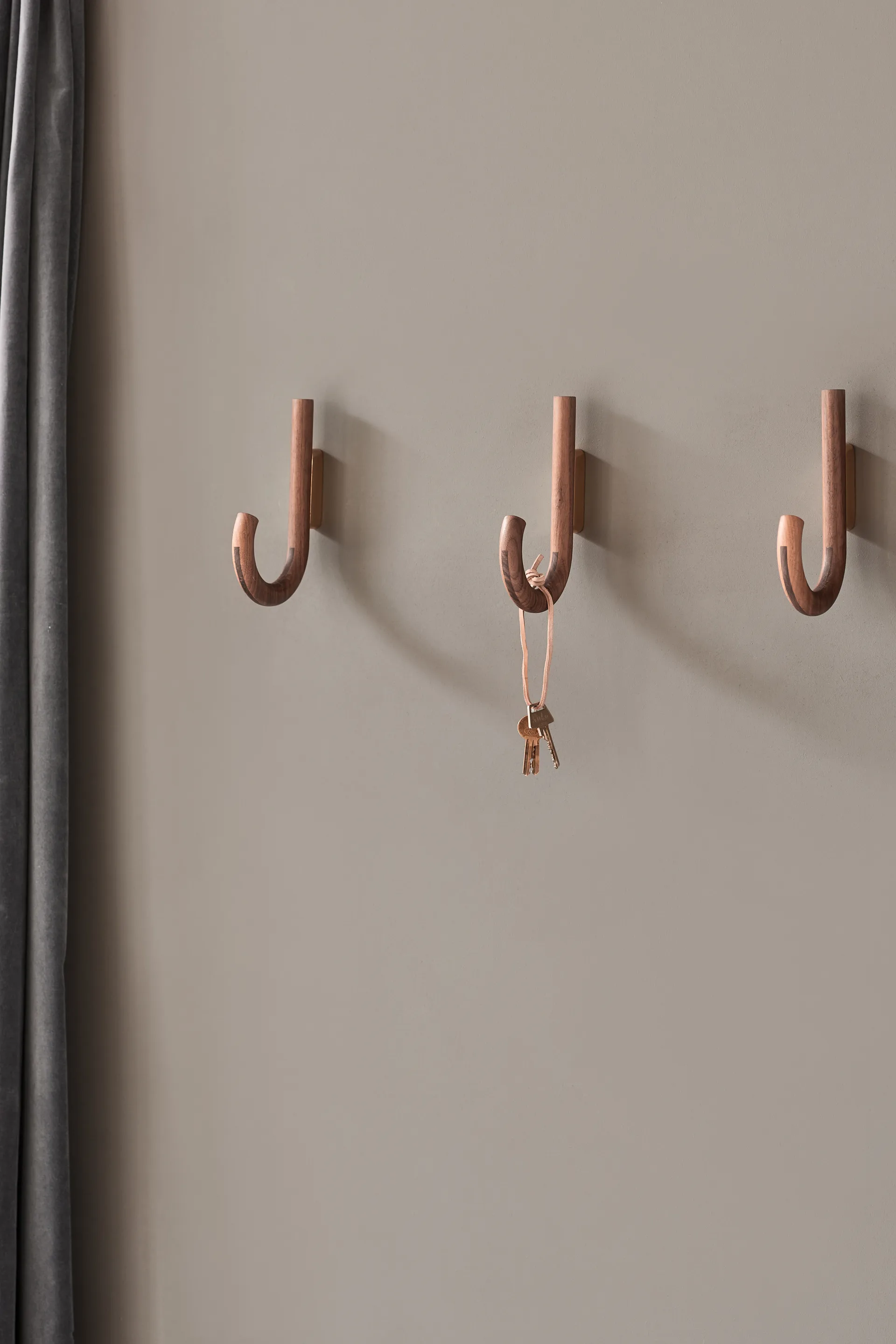 Hook Haken 19cm, Walnuss-Messing Gejst