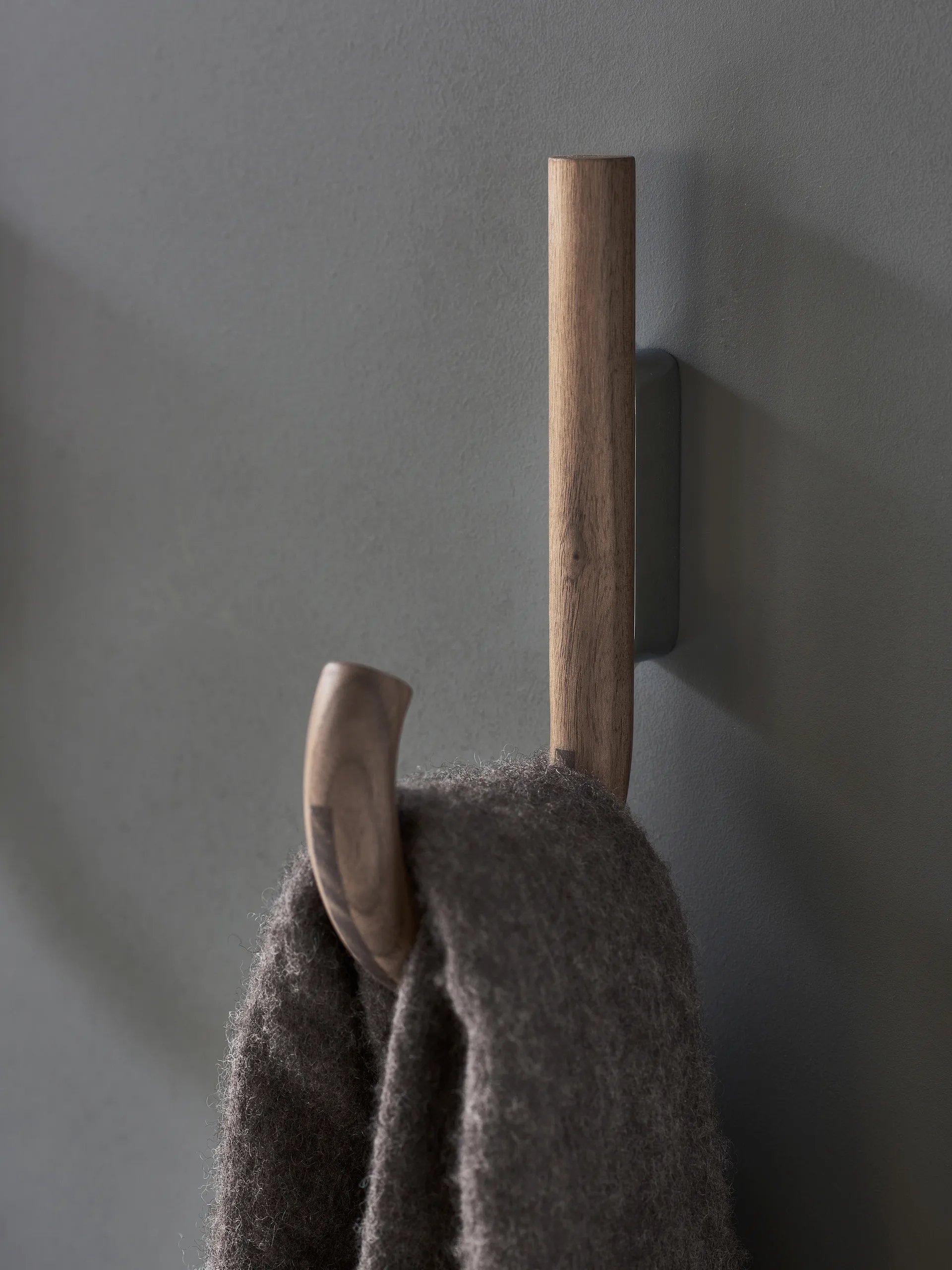 Hook Haken 19cm, Walnuss-schwarz Gejst