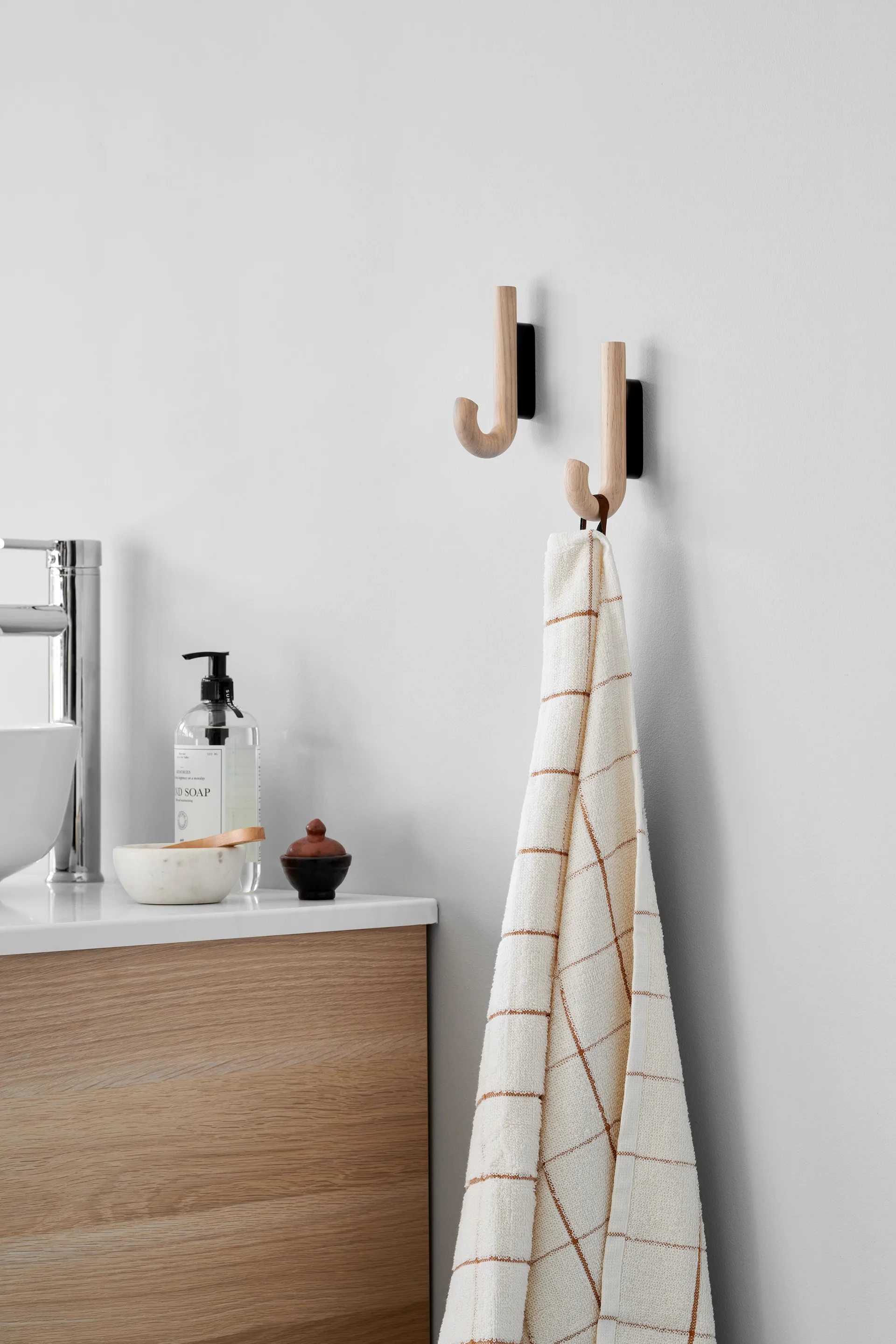 Hook Haken mini 13.3cm, Eiche-Schwarz Gejst