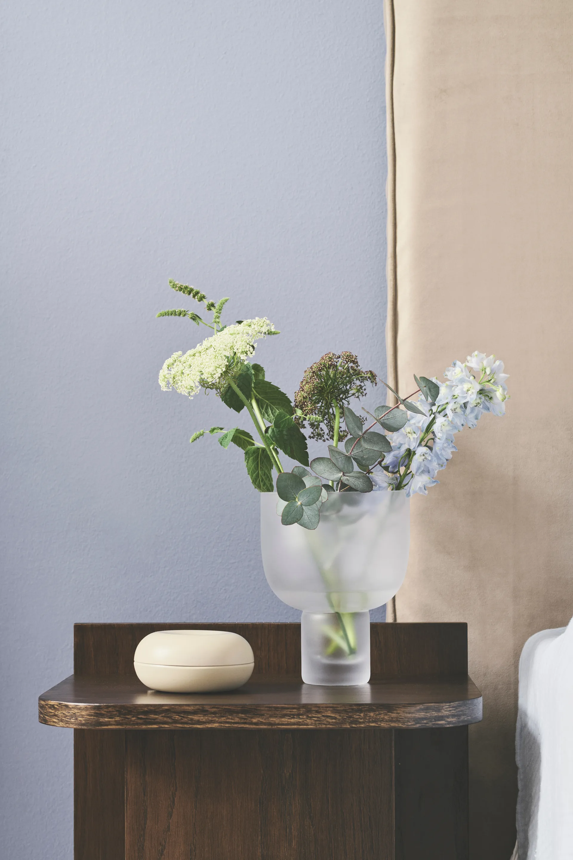 Nebl Vase medium, Frosted Gejst