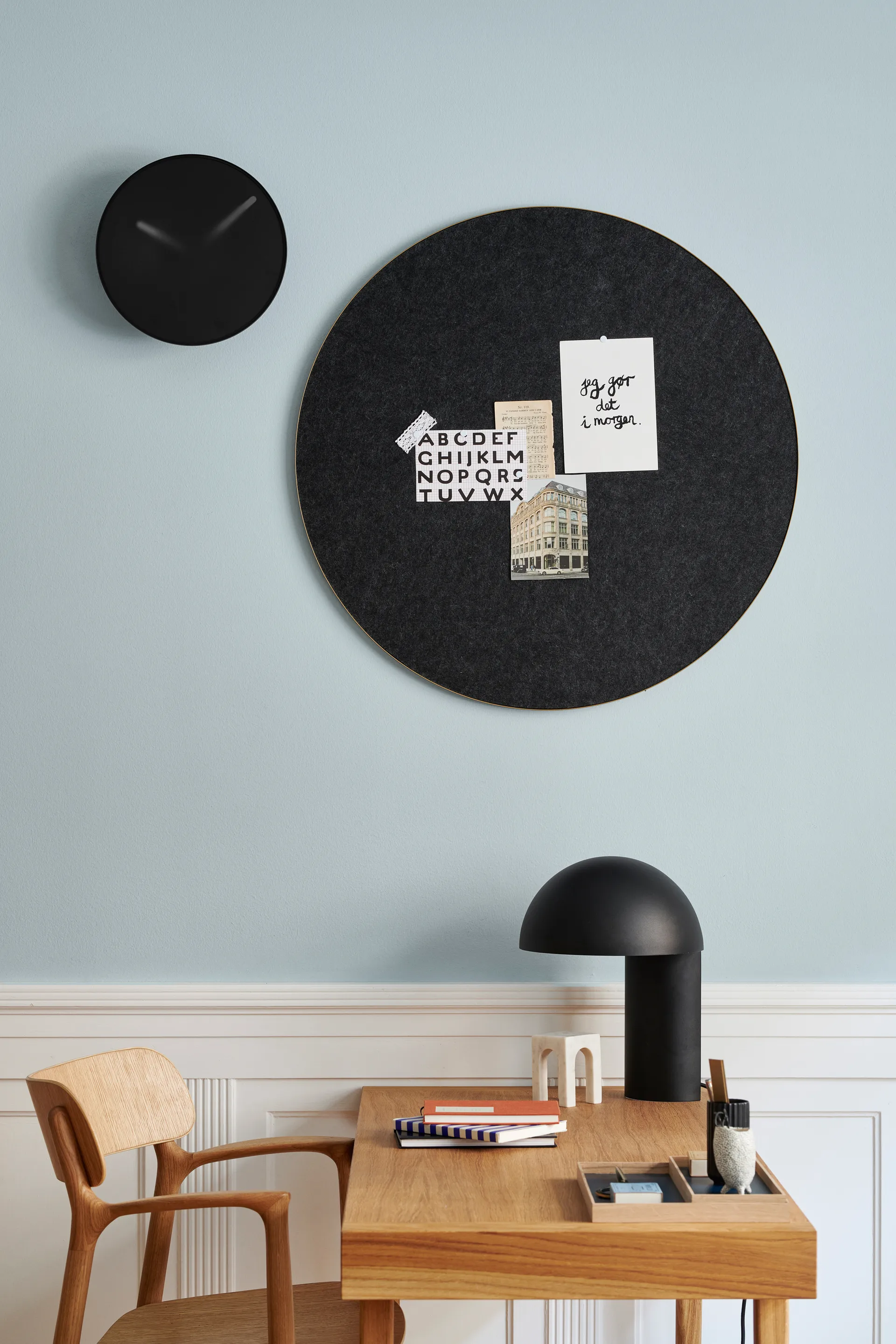 Retell pinboard Pinnwand Ø80cm, Schwarz-Messing Gejst