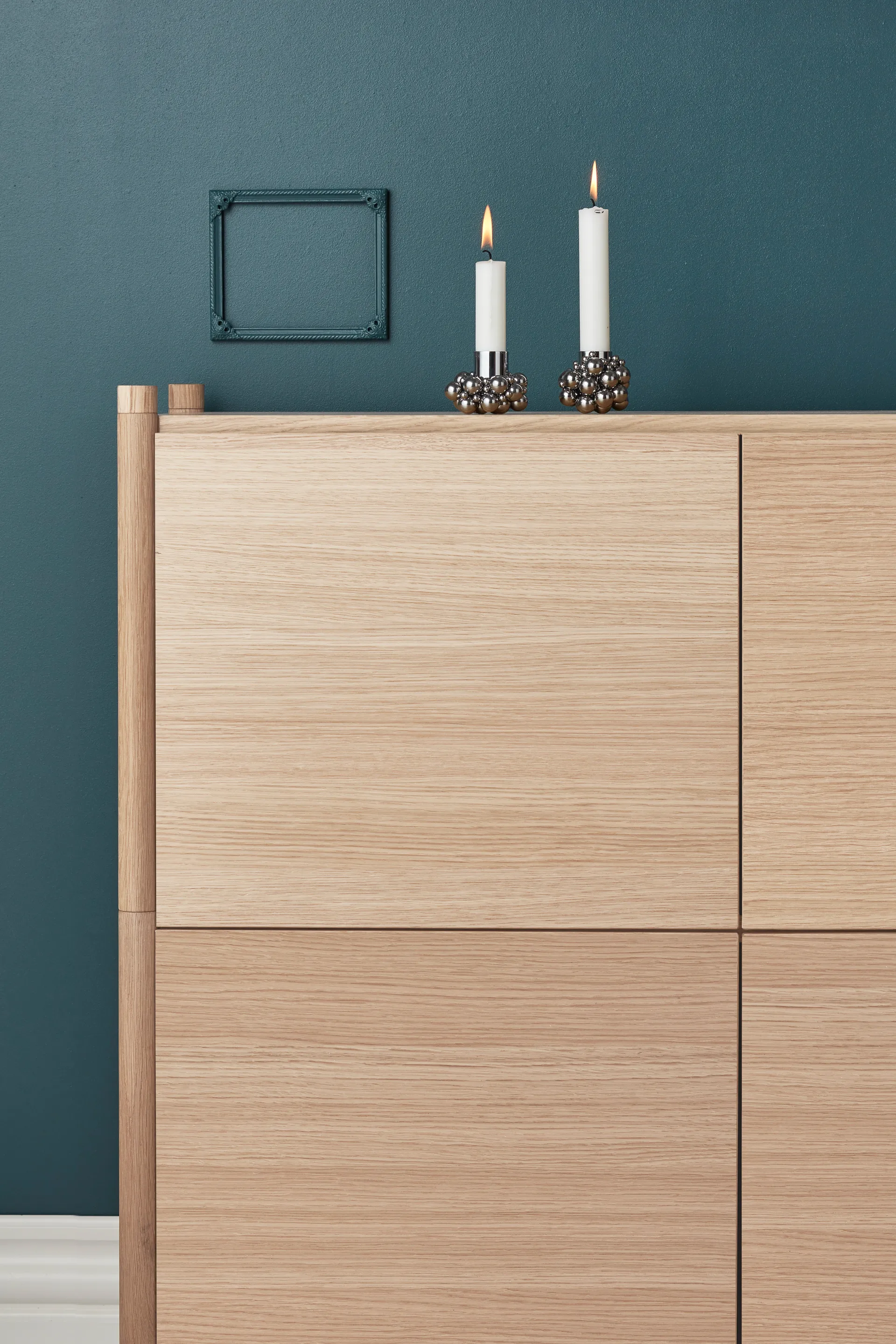 Sceene bookcase E, Helle Eiche Gejst