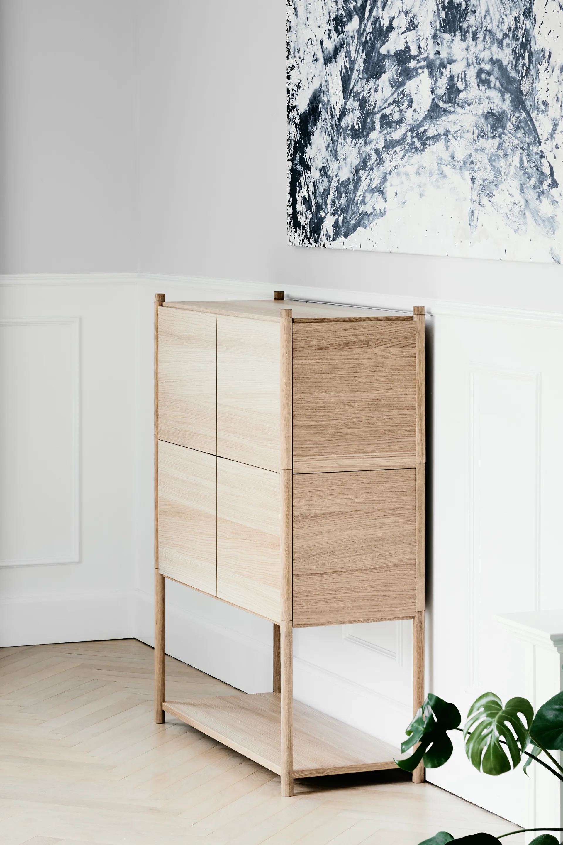 Sceene bookcase E, Helle Eiche Gejst