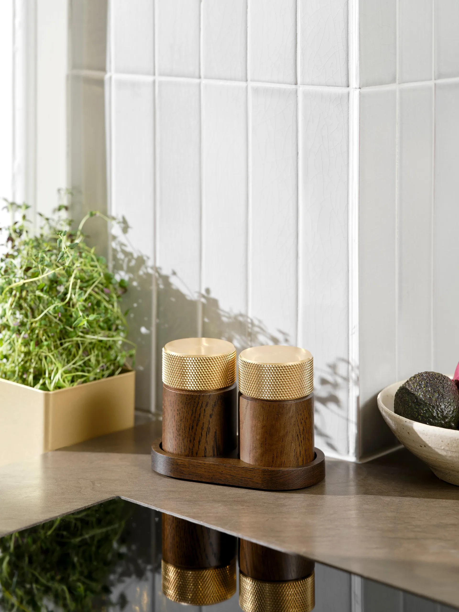 Sina Salz- und Pfeffermühle 6 cm, Dunkle Esche-Messing Gejst