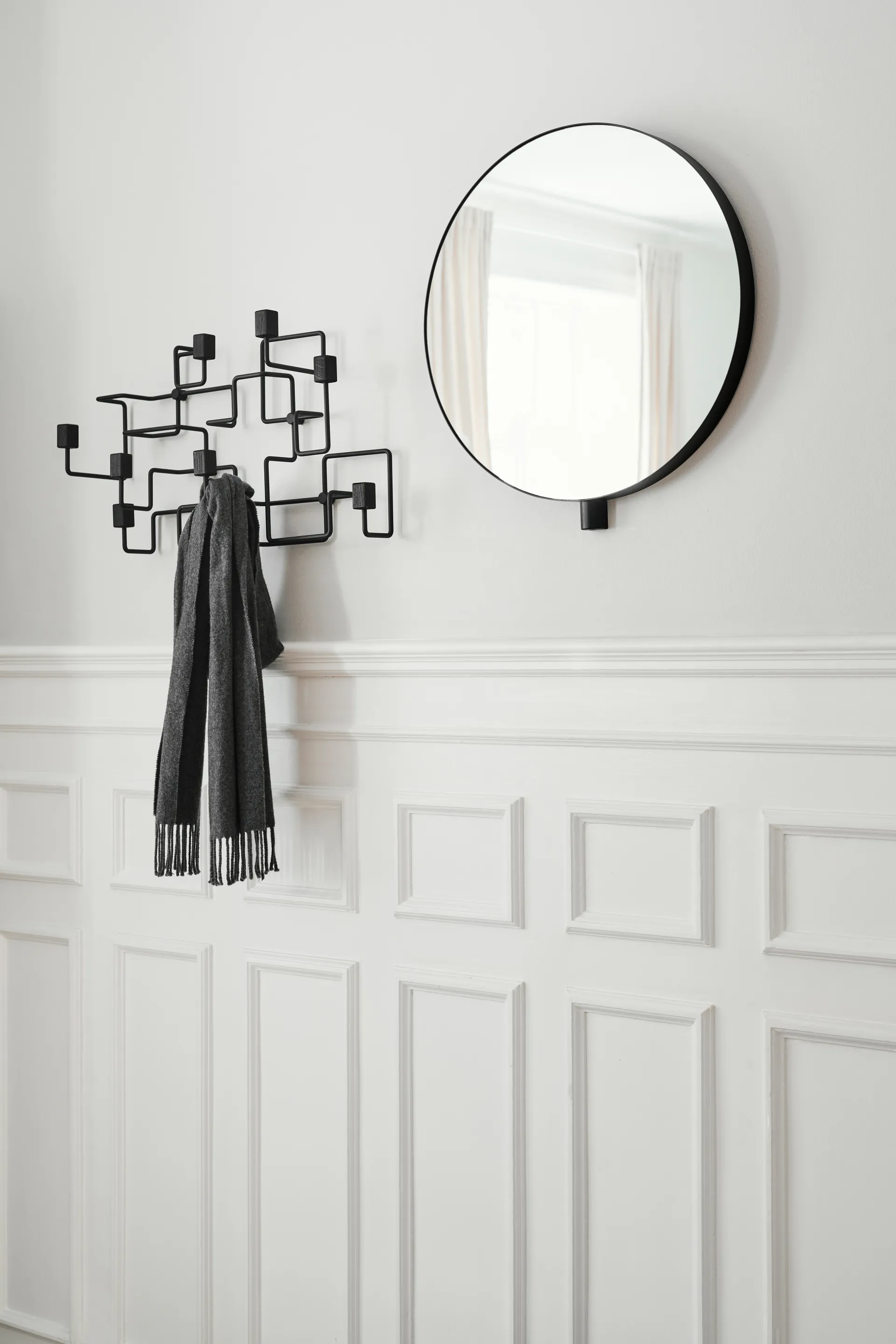 Underground Kleiderhaken, Schwarz-Eiche schwarz gebeizt Gejst