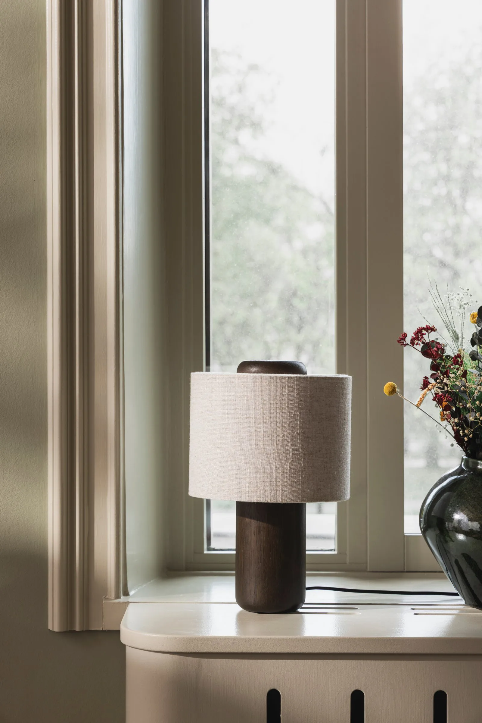 Bosco Tischleuchte, Braun gebeizte Eiche Globen Lighting