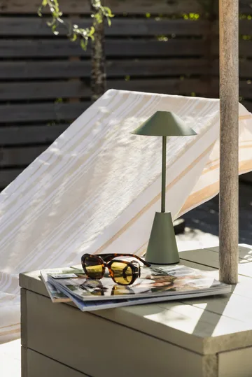 Cannes 32 tragbare Tischleuchte - Moosgrün - Globen Lighting