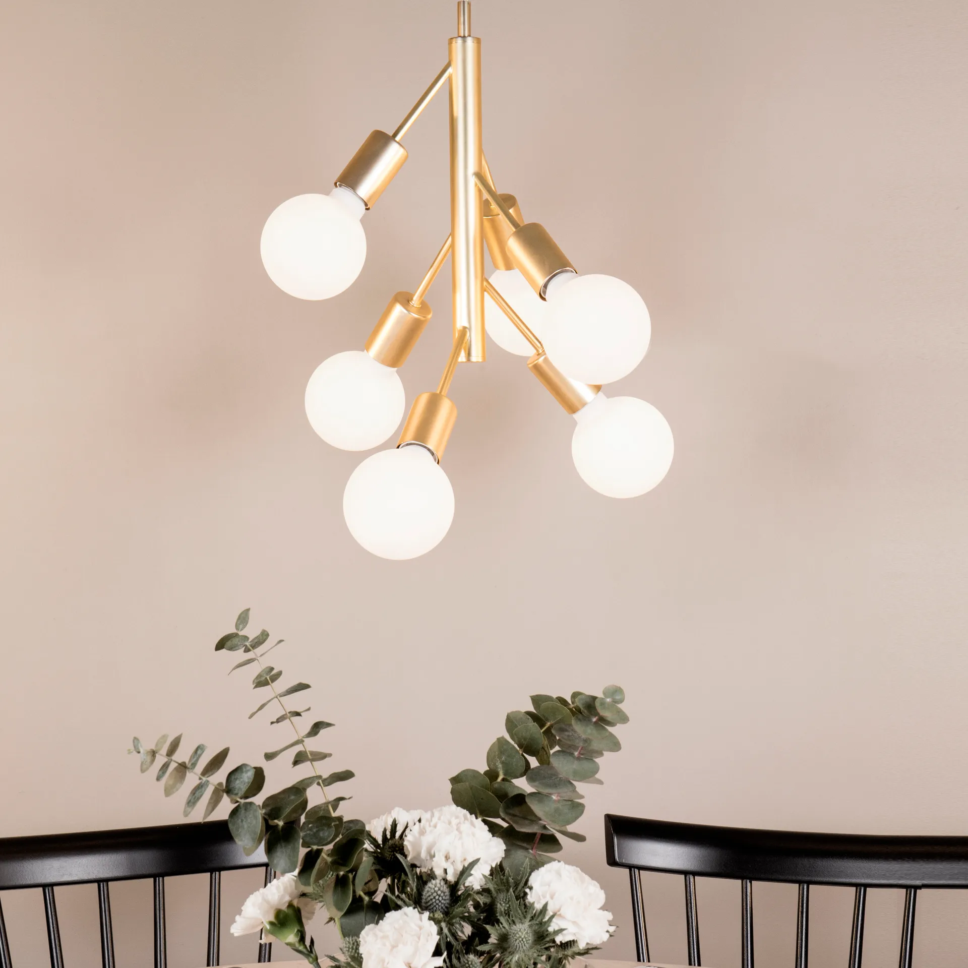 Comet Pendelleuchte, Messing Globen Lighting