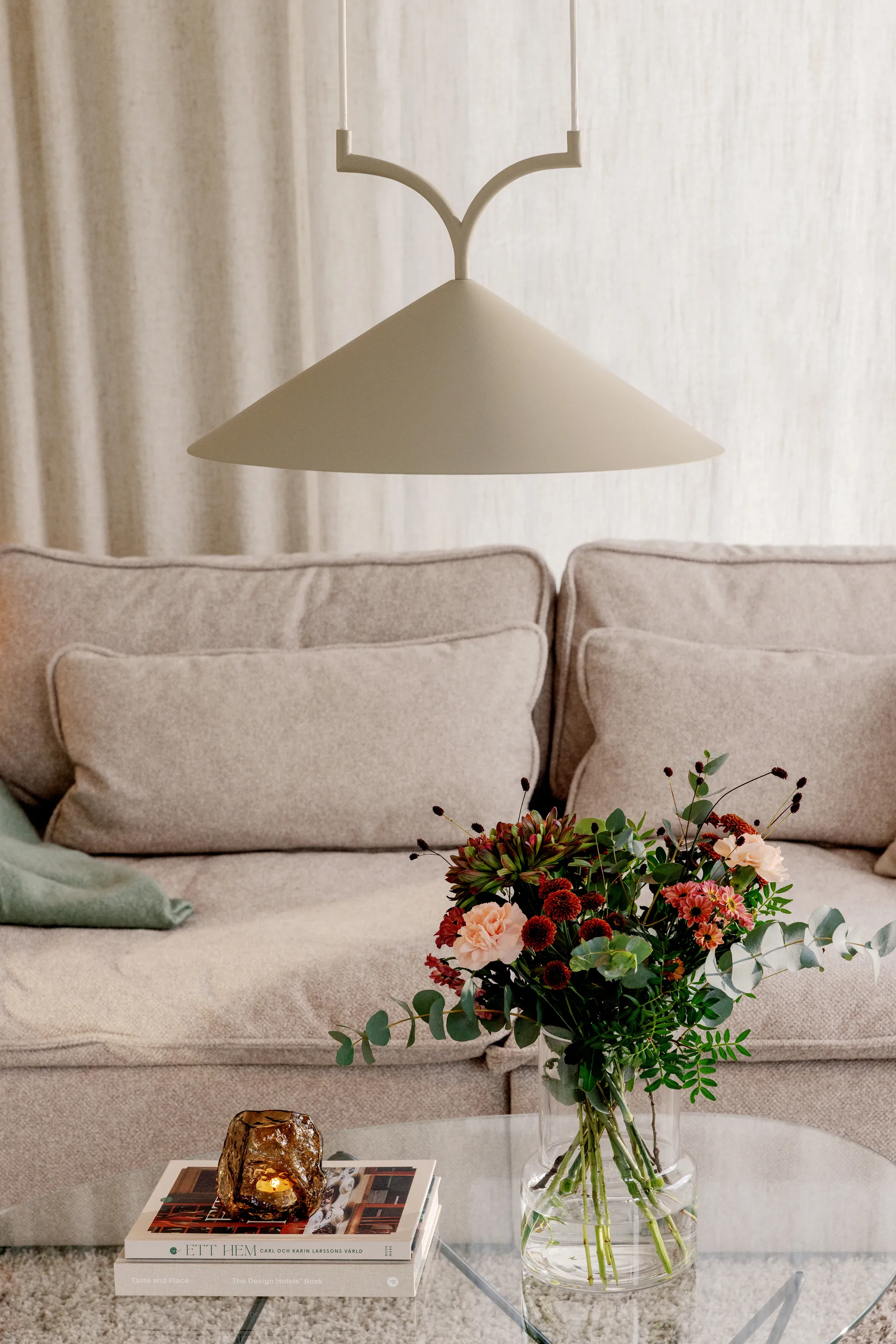 Curve Pendelleuchte 50, Beige Globen Lighting