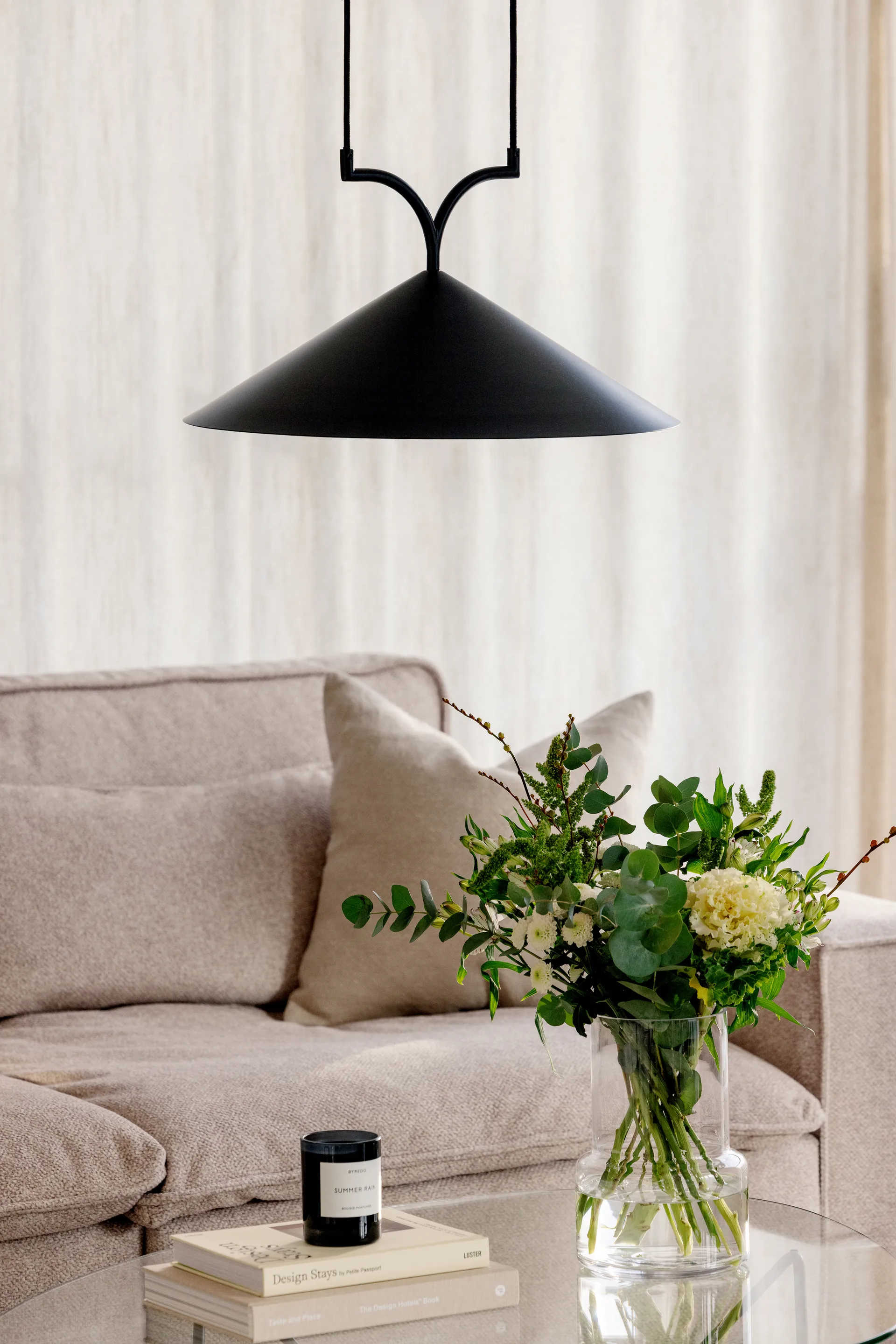 Curve Pendelleuchte 50, Schwarz Globen Lighting