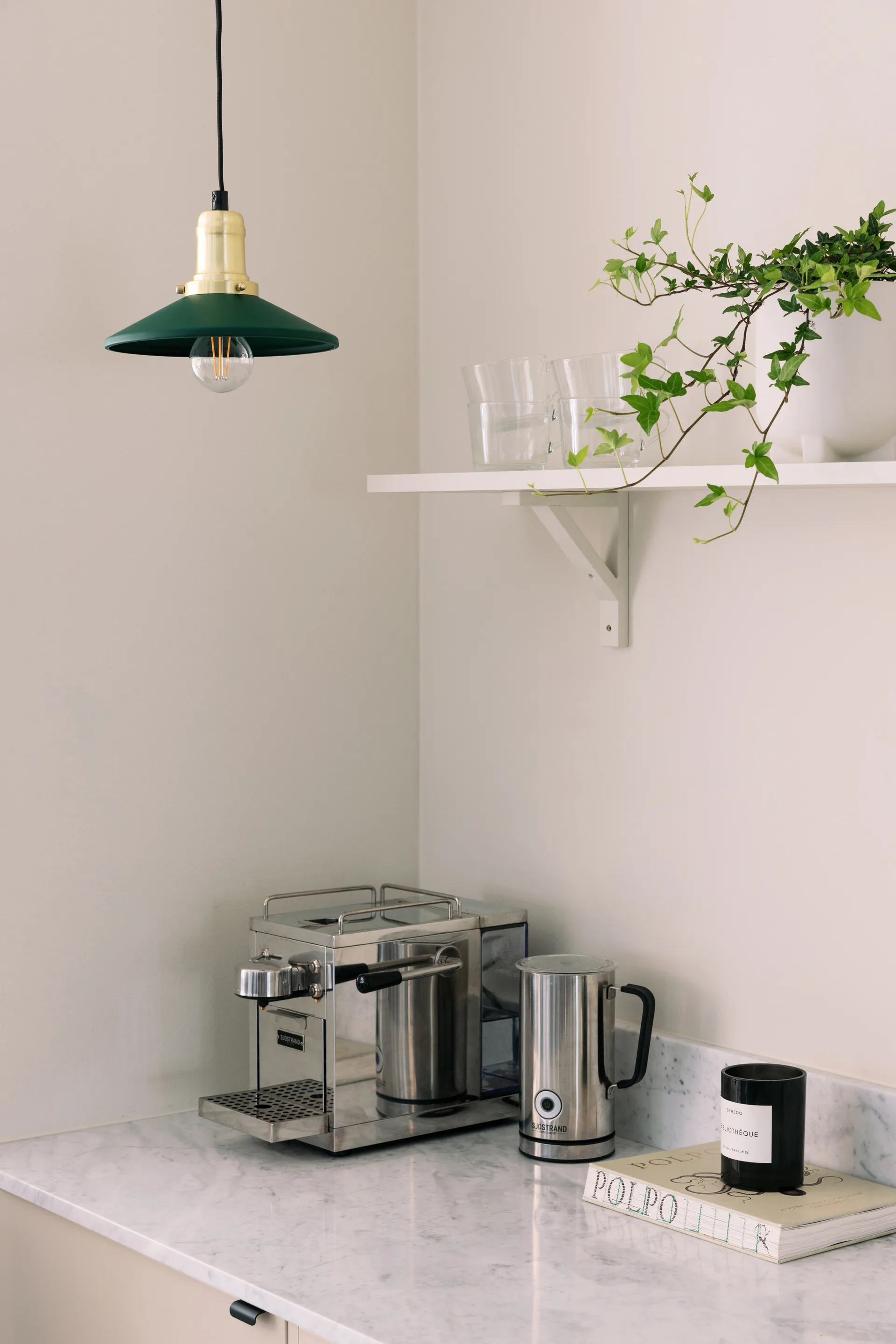 Disc Pendelleuchte mini, Grün Globen Lighting