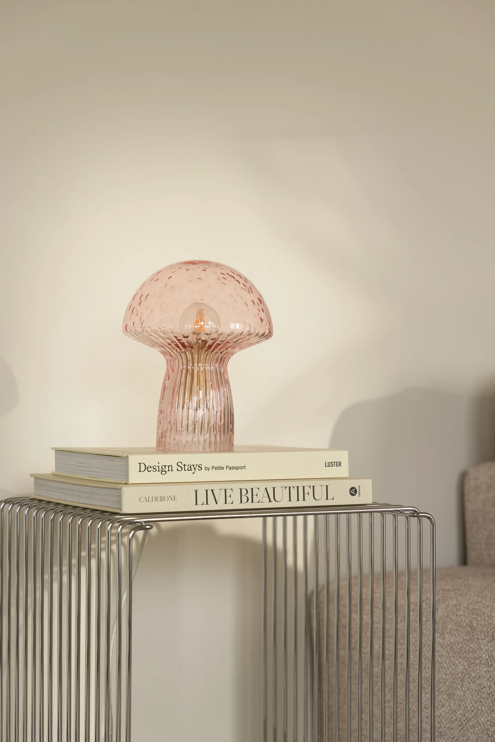 Fungo Tischleuchte Special Edition Rosa, Ø16 cm, H:20 cm Globen Lighting