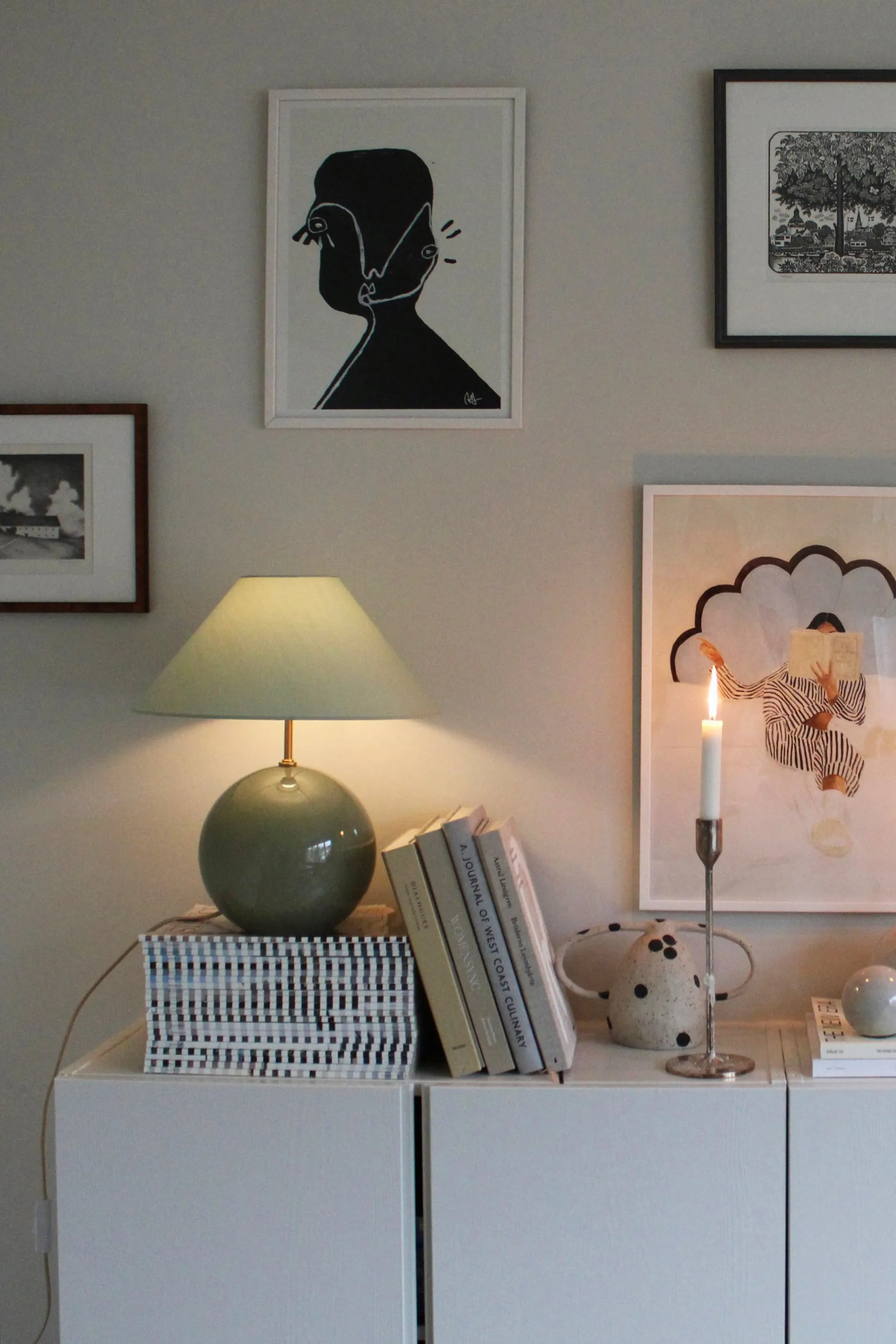 Iris 35 Tischleuchte 39 cm, grün Globen Lighting