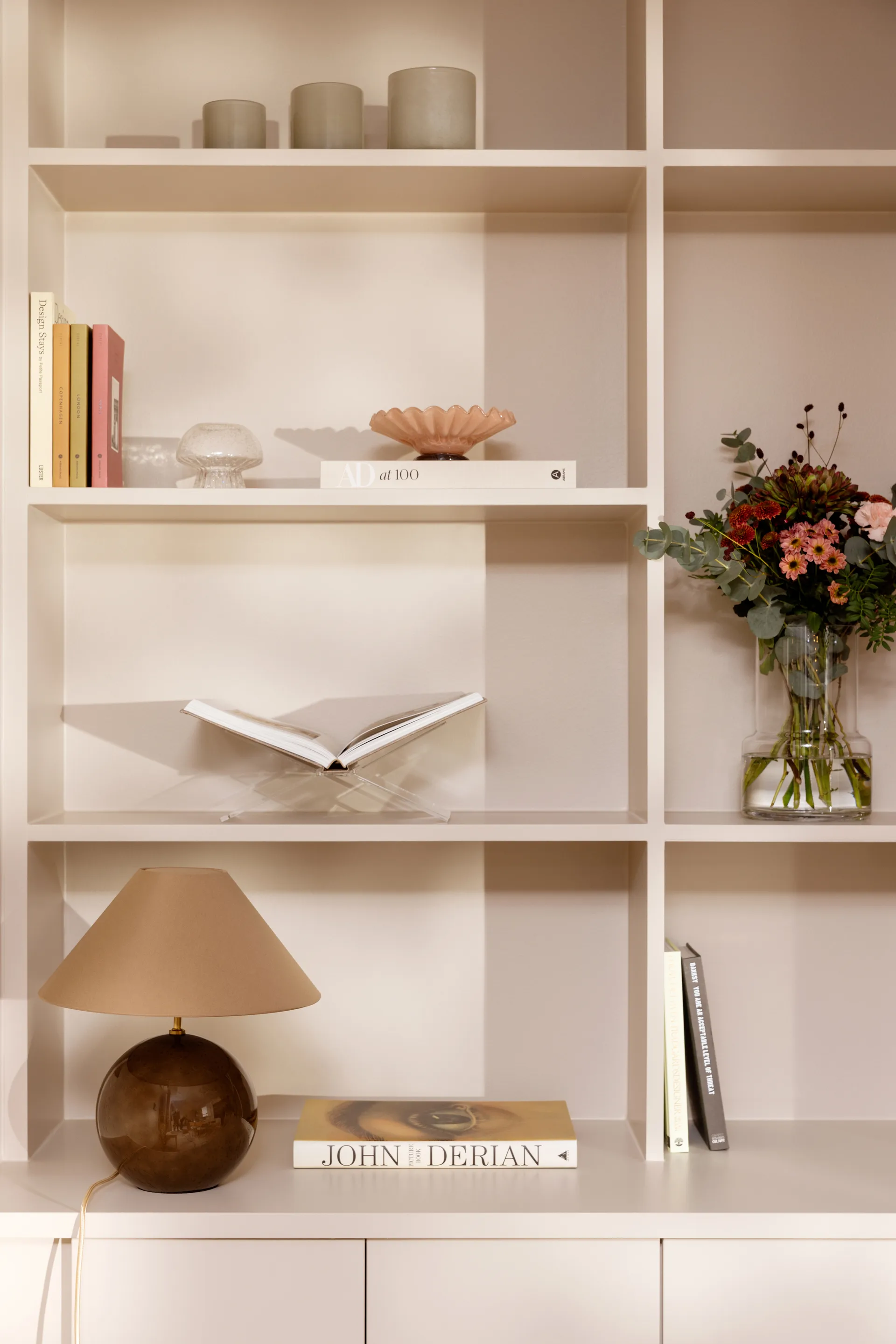 Iris 35 Tischleuchte 39 cm, Mocha Globen Lighting