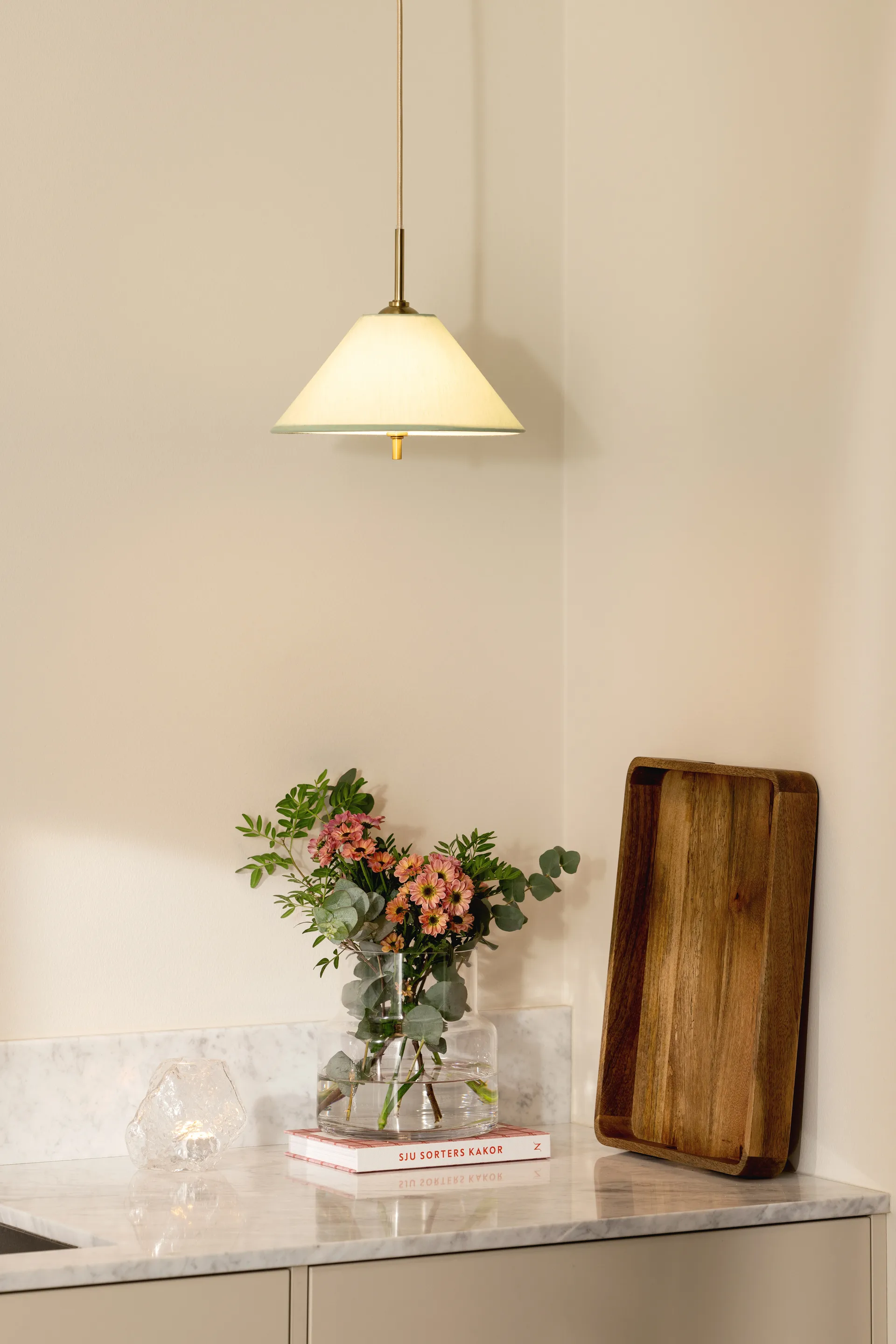 Iris Pendelleuchte 25, Grün Globen Lighting