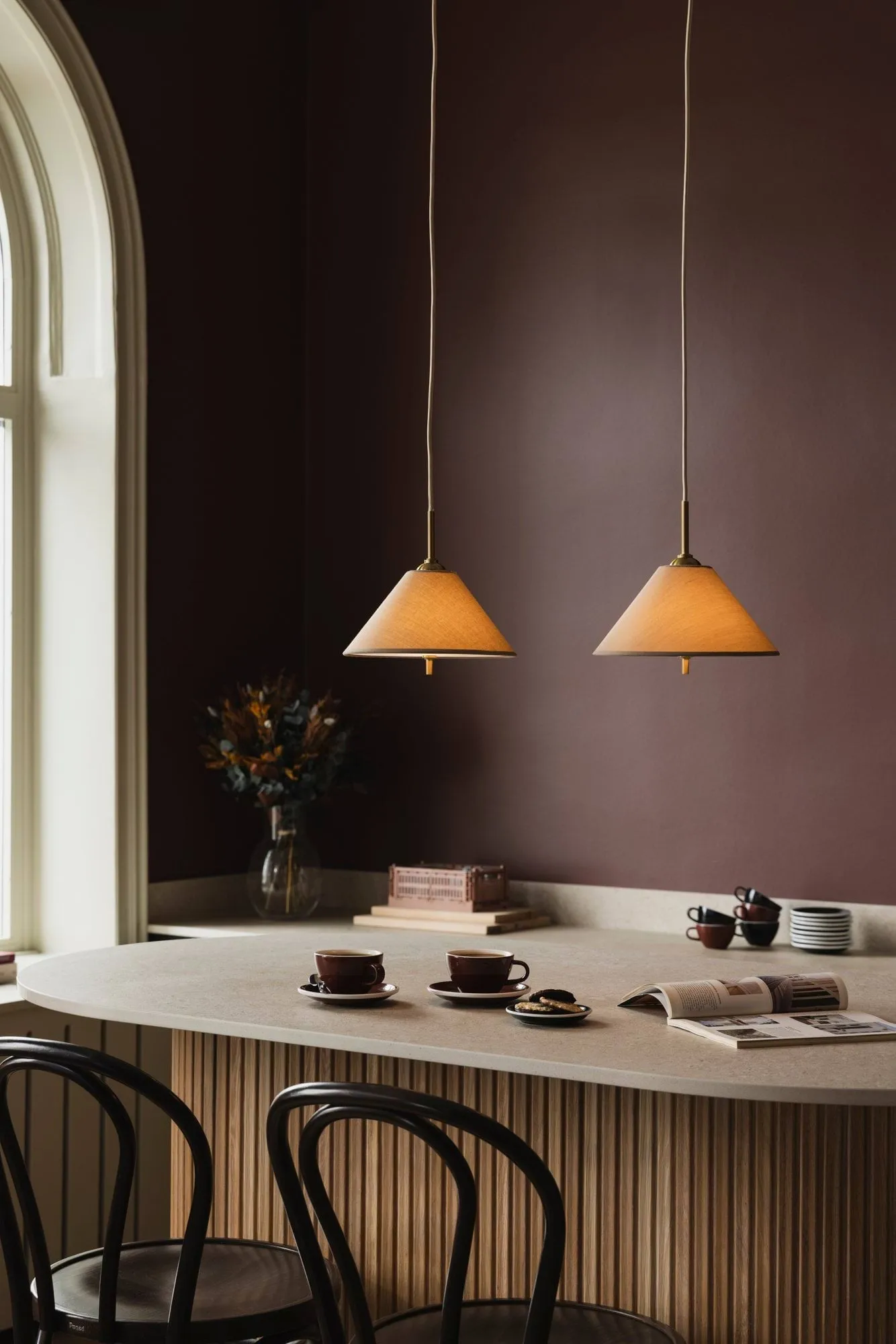 Iris Pendelleuchte 25, Mocha (Braun) Globen Lighting