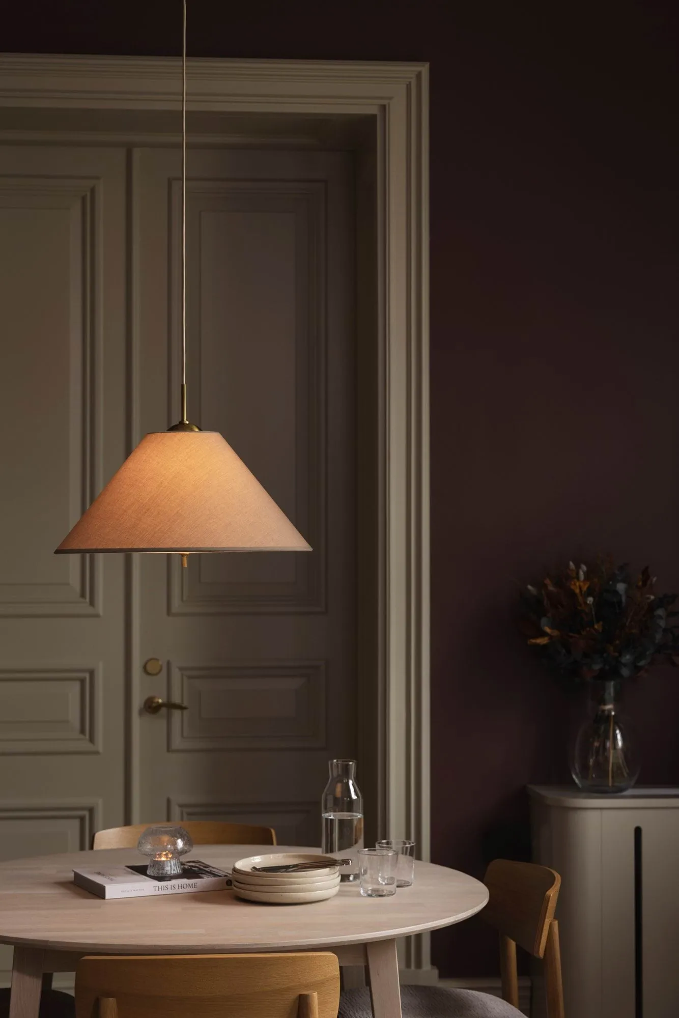 Iris Pendelleuchte 50, Mocha (Braun) Globen Lighting