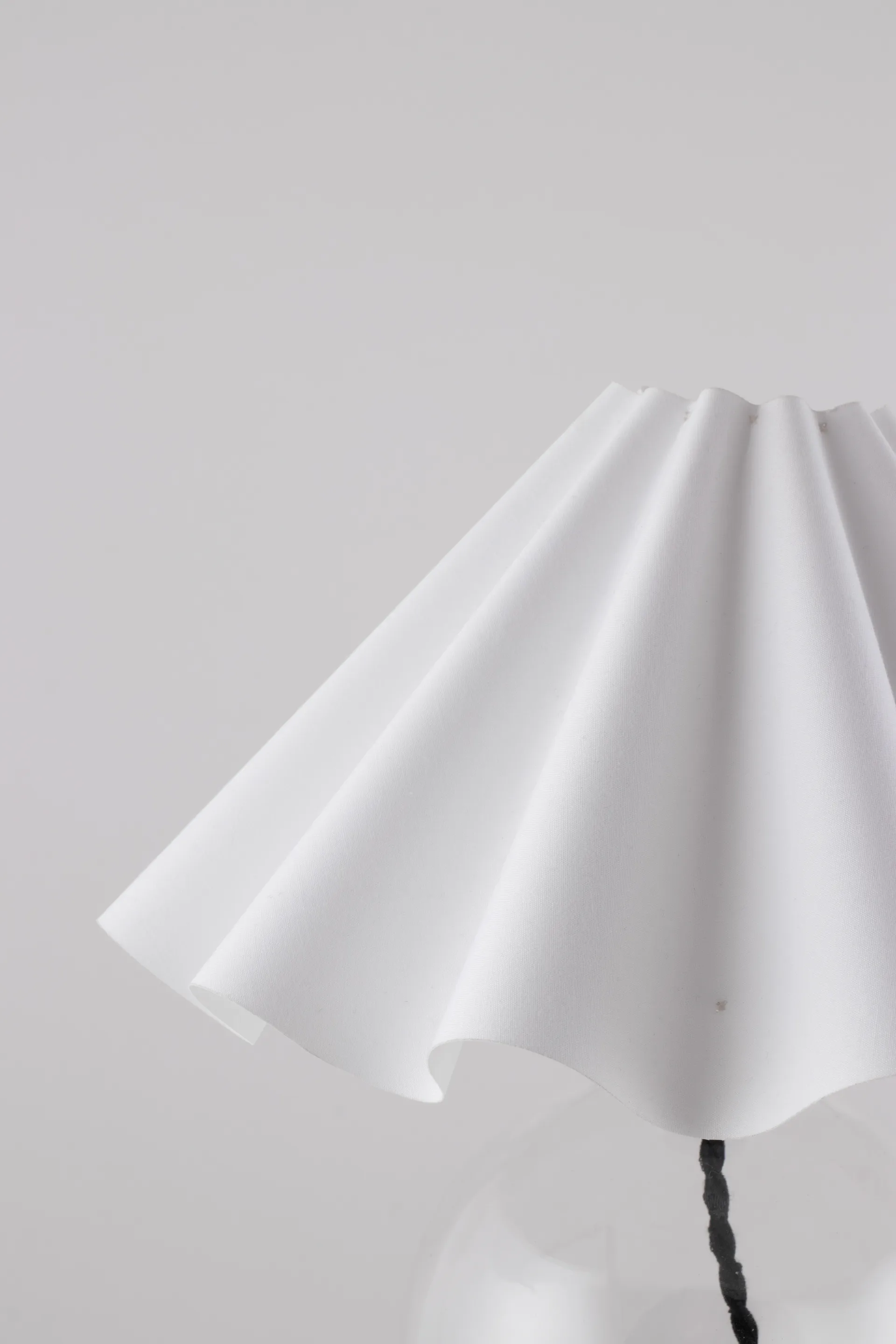 Judith Tischleuchte Ø30cm, Klar-weiß Globen Lighting