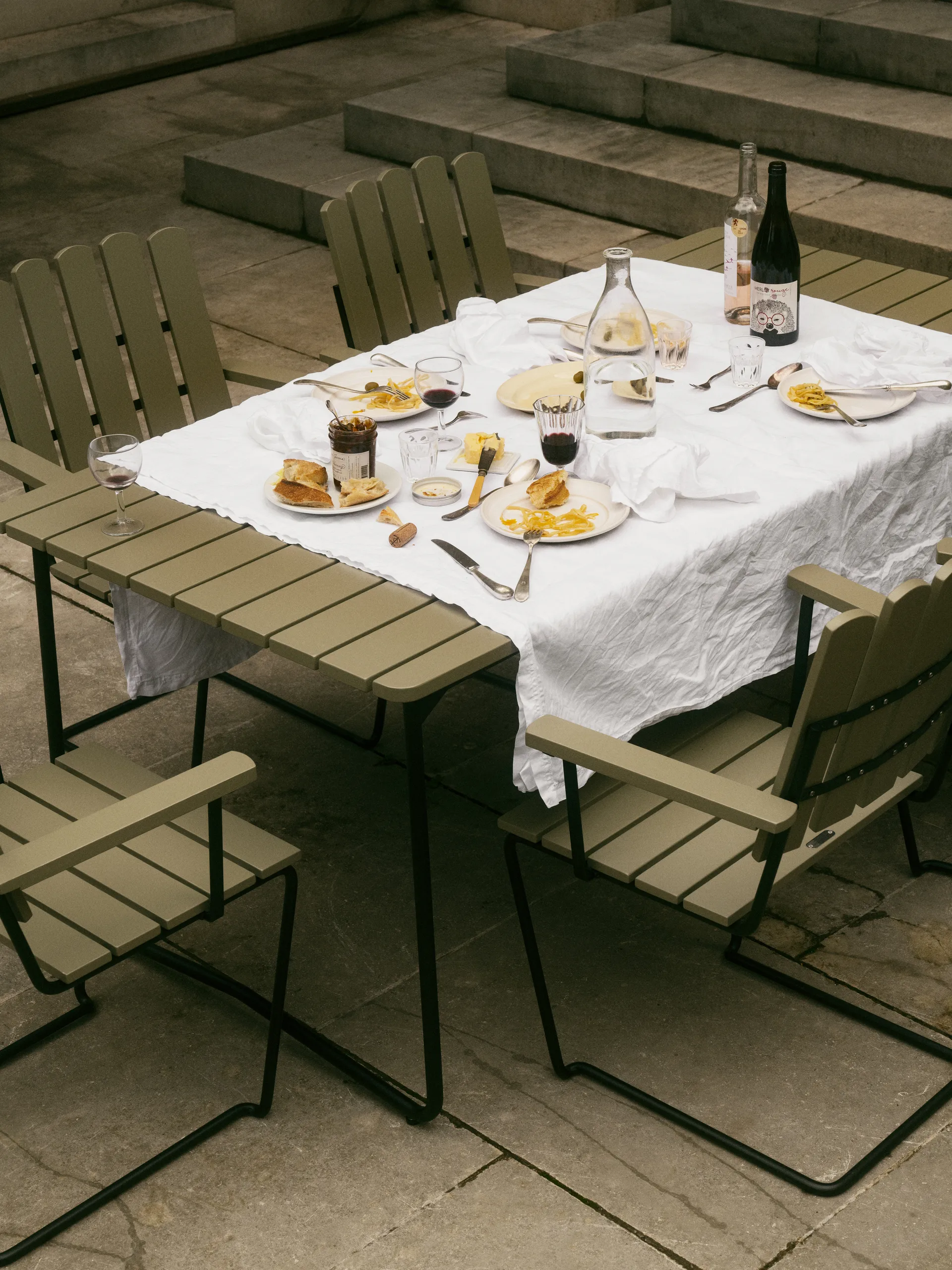 B31 Esstisch, Hellgrün Eiche-Schwarz Grythyttan Stålmöbler